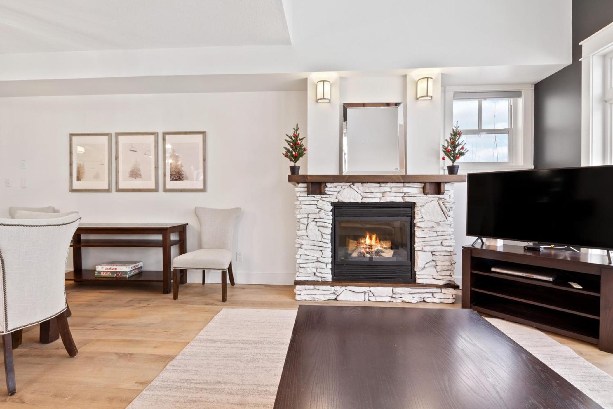 Rivergrass Home with Mountain and Golf Course Views