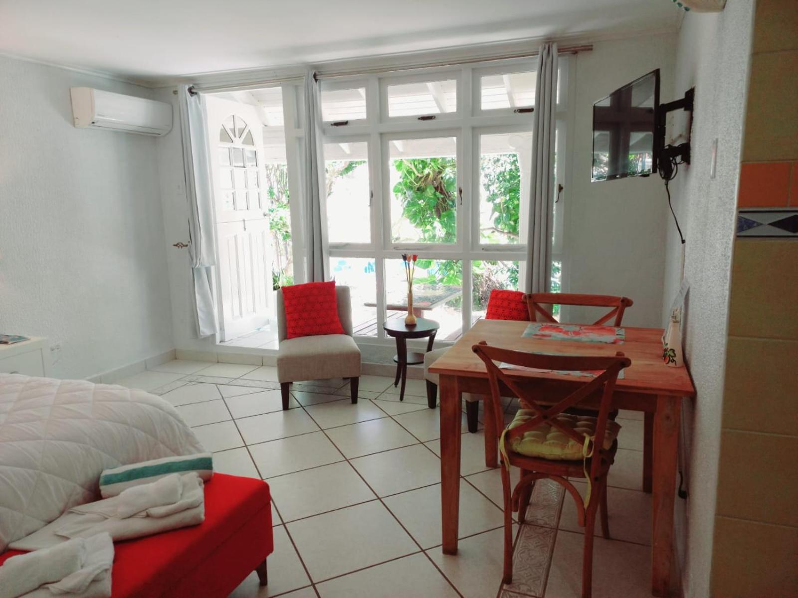 Sunflower Villa Studios