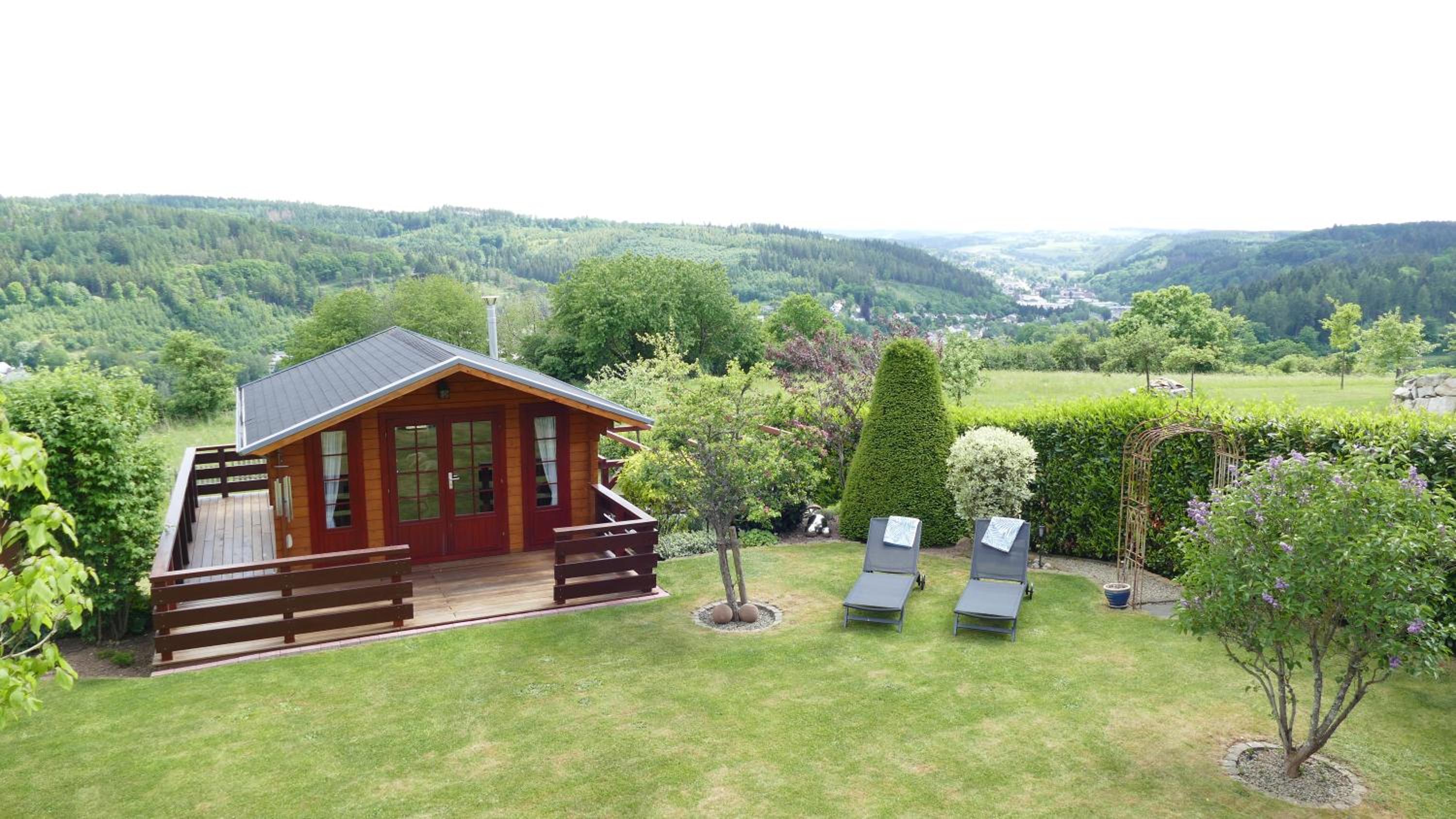 Ferienwohnung Eifelbergblick mit Garten, Schleiden, Wandern in the Eifel National Park, nähe Rursee