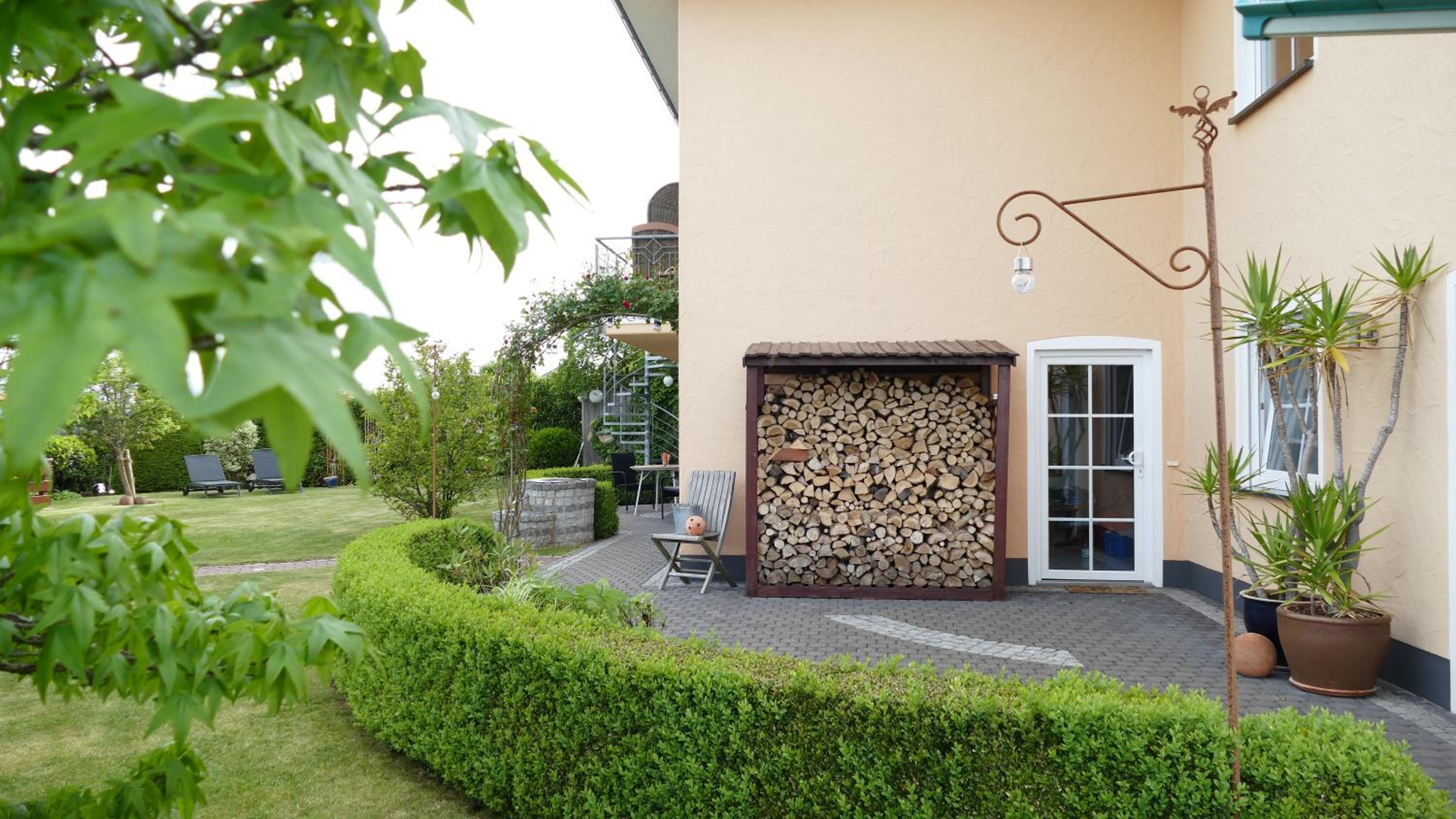 Ferienwohnung Eifelbergblick mit Garten, Schleiden, Wandern in the Eifel National Park, nähe Rursee