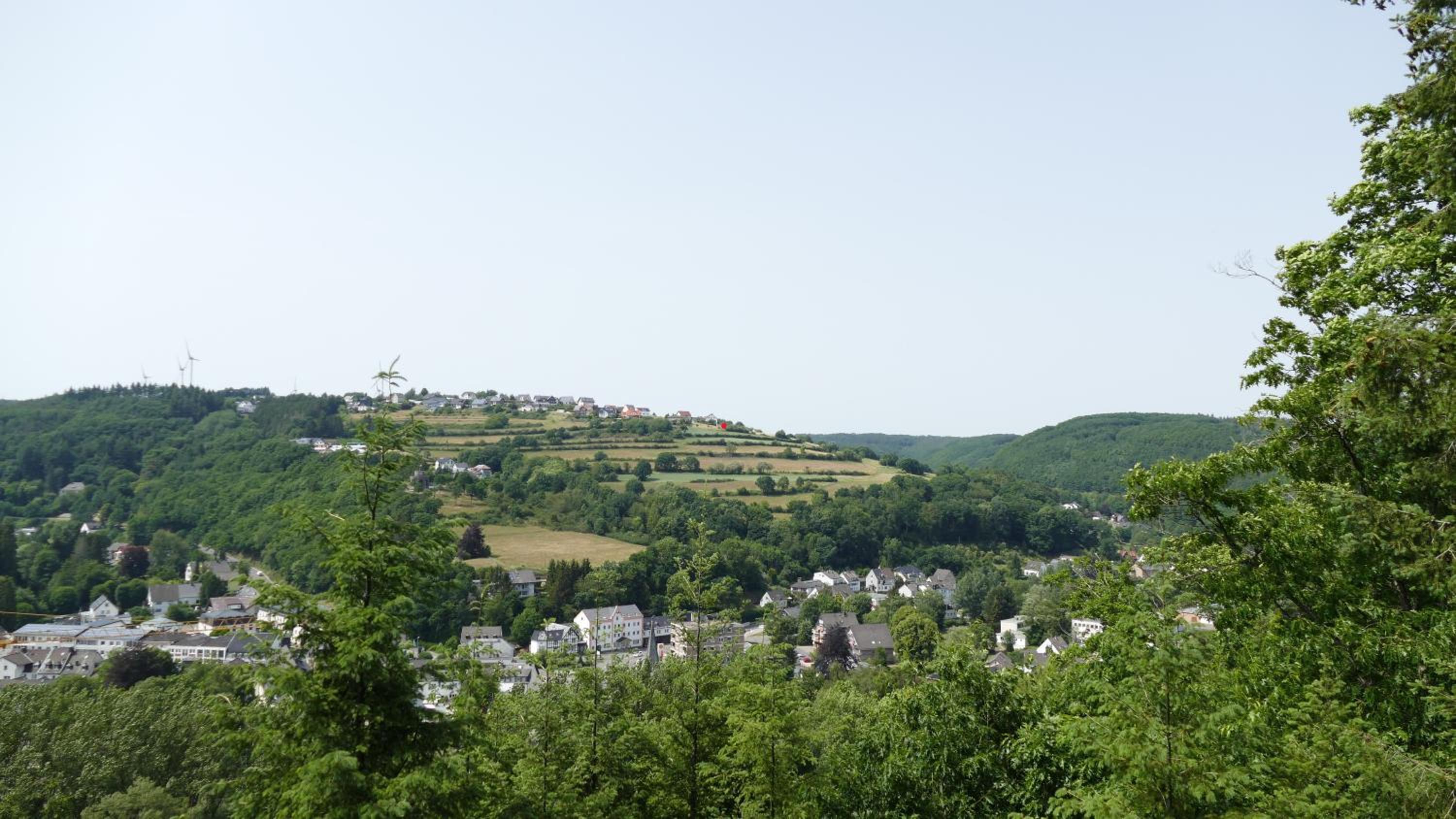 Ferienwohnung Eifelbergblick mit Garten, Schleiden, Wandern in the Eifel National Park, nähe Rursee