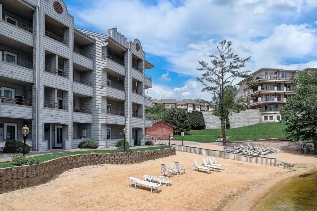 Hotel Wfc Ii Lake Access - Family Or Romance - Location!