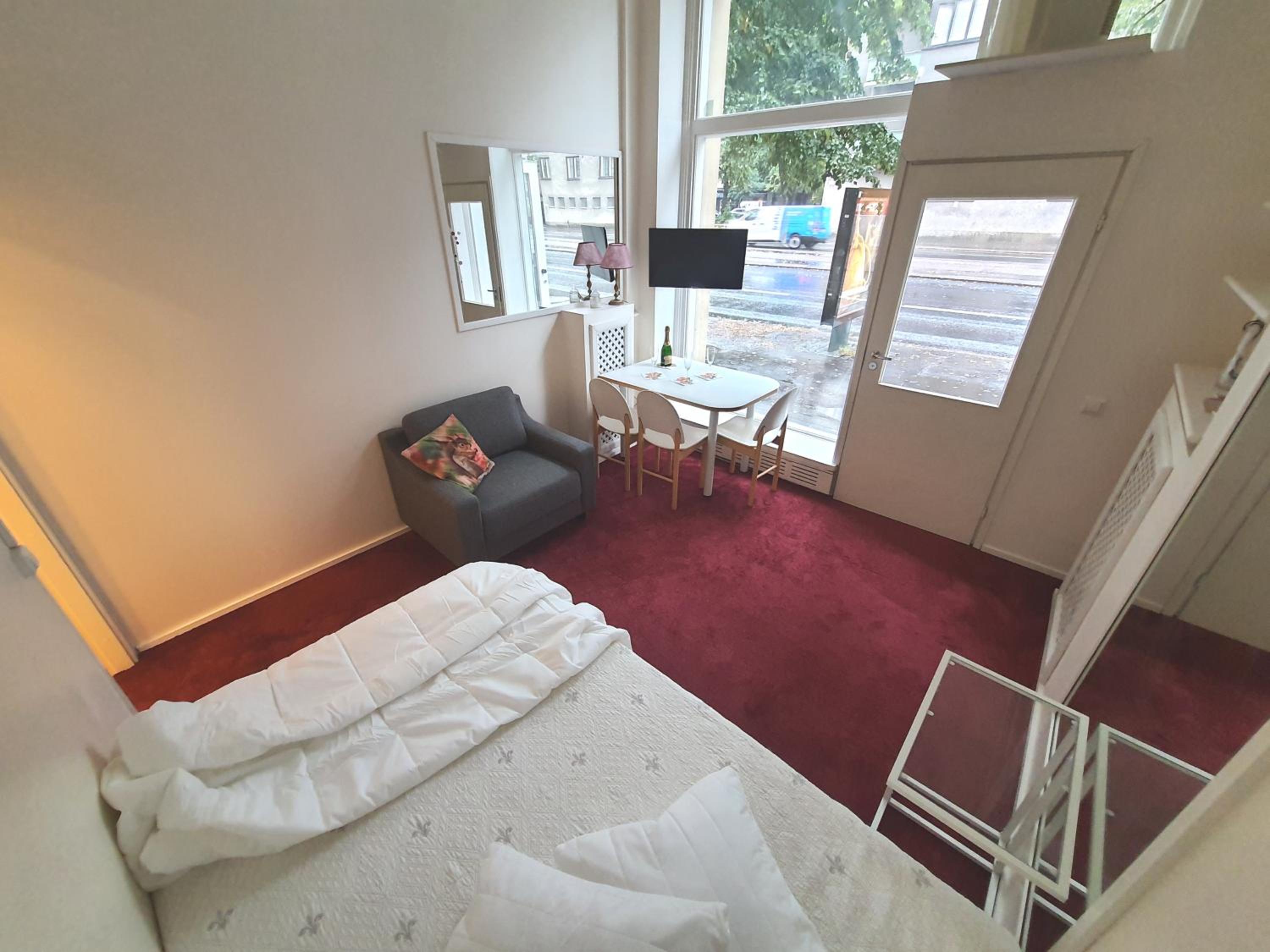 hotel room