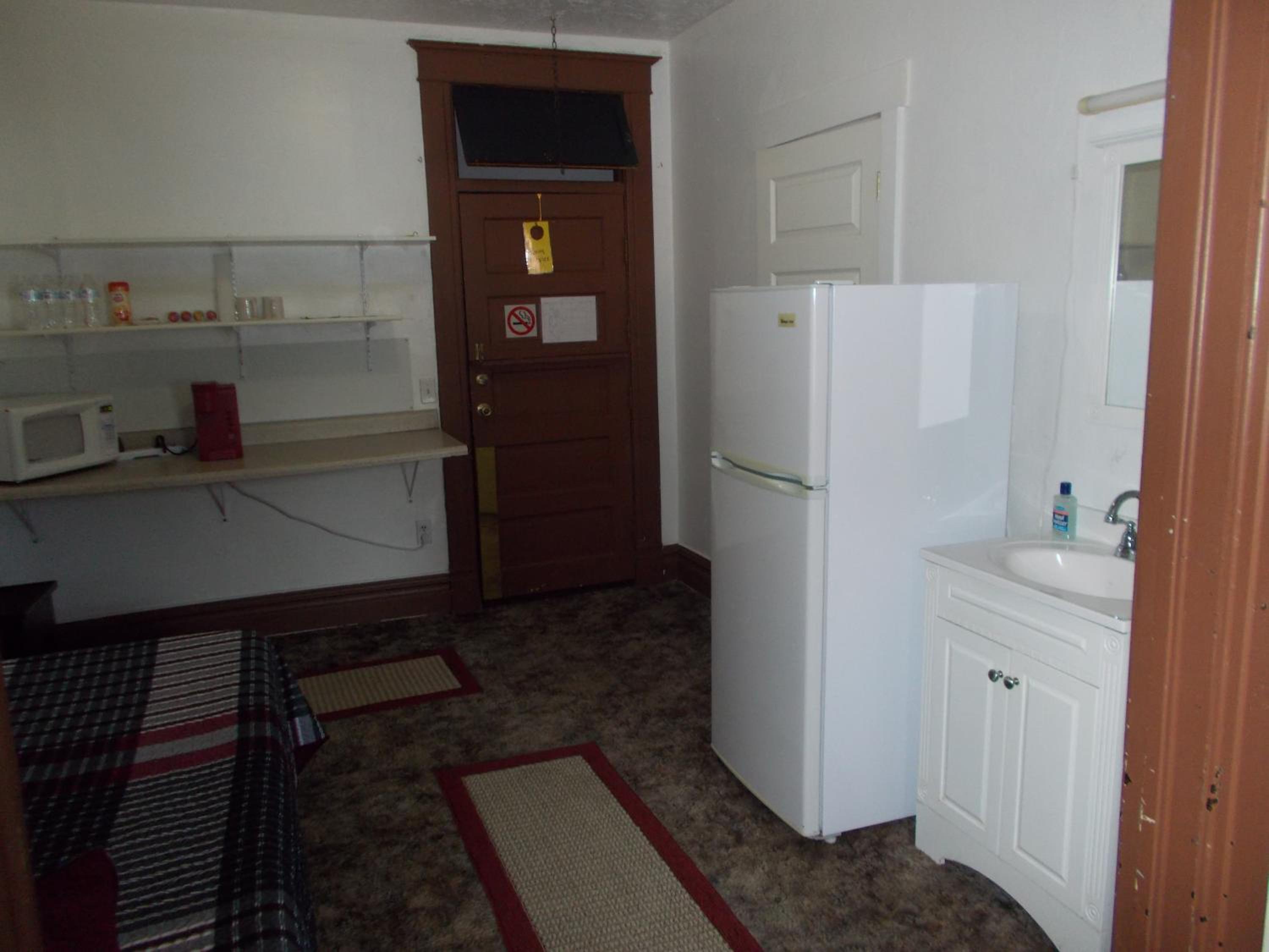Photo 12