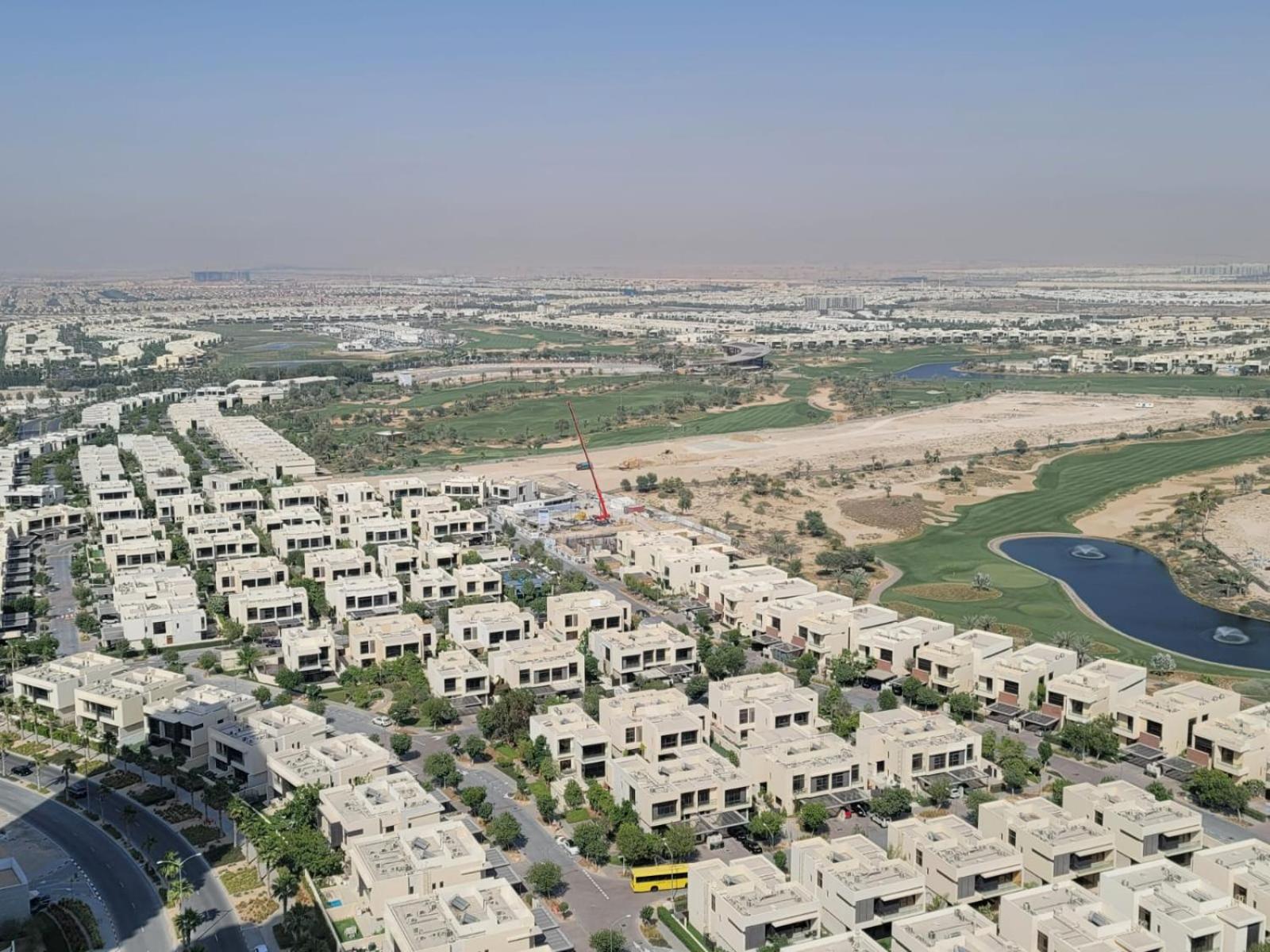 Heaven Escape surrounded by stunning golf view High floor -Netflix-GYM-pool -perfect vacations