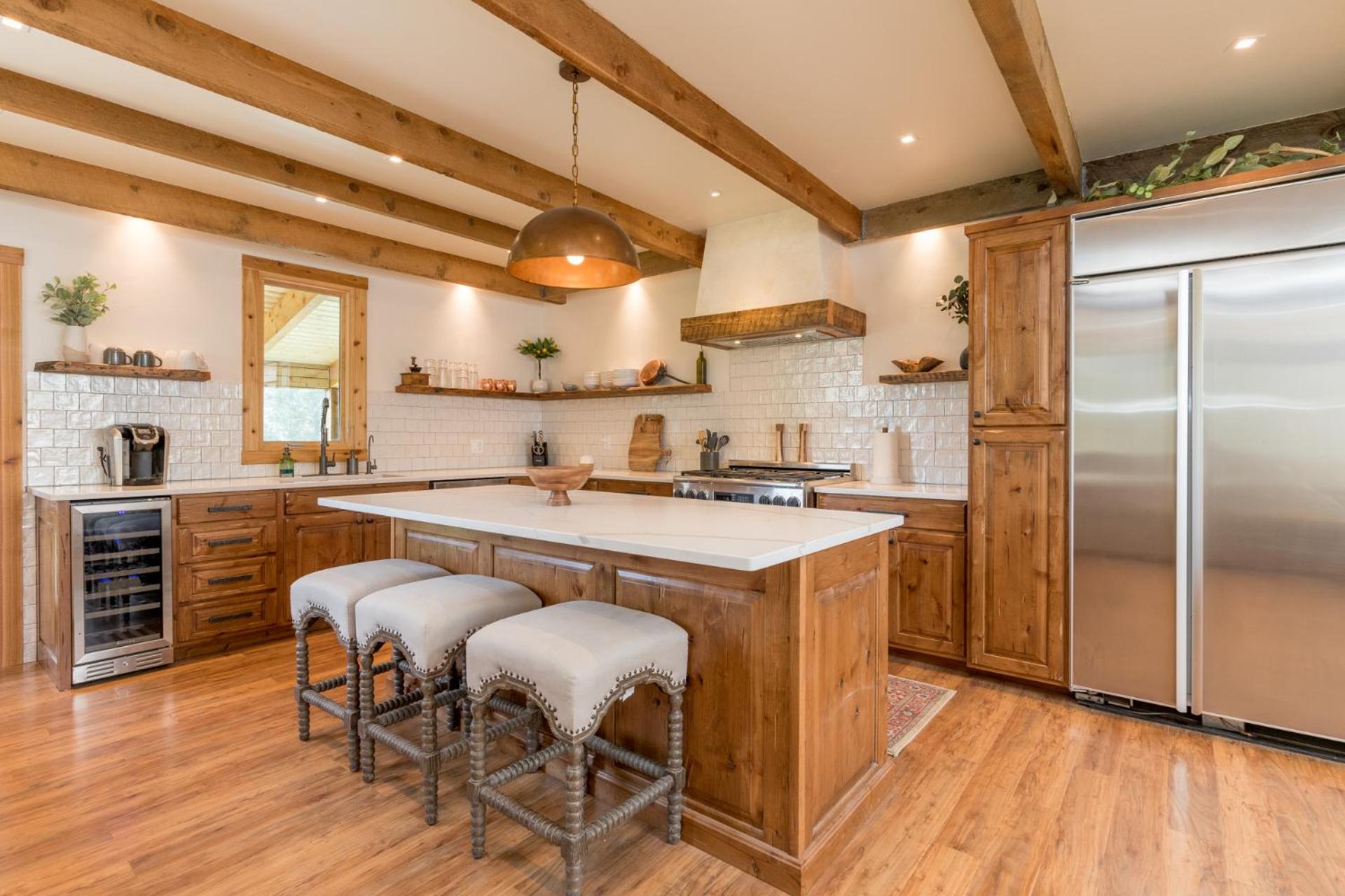 Bear Lodge with private Pool, Hottub, and Sauna! - Property Image 31