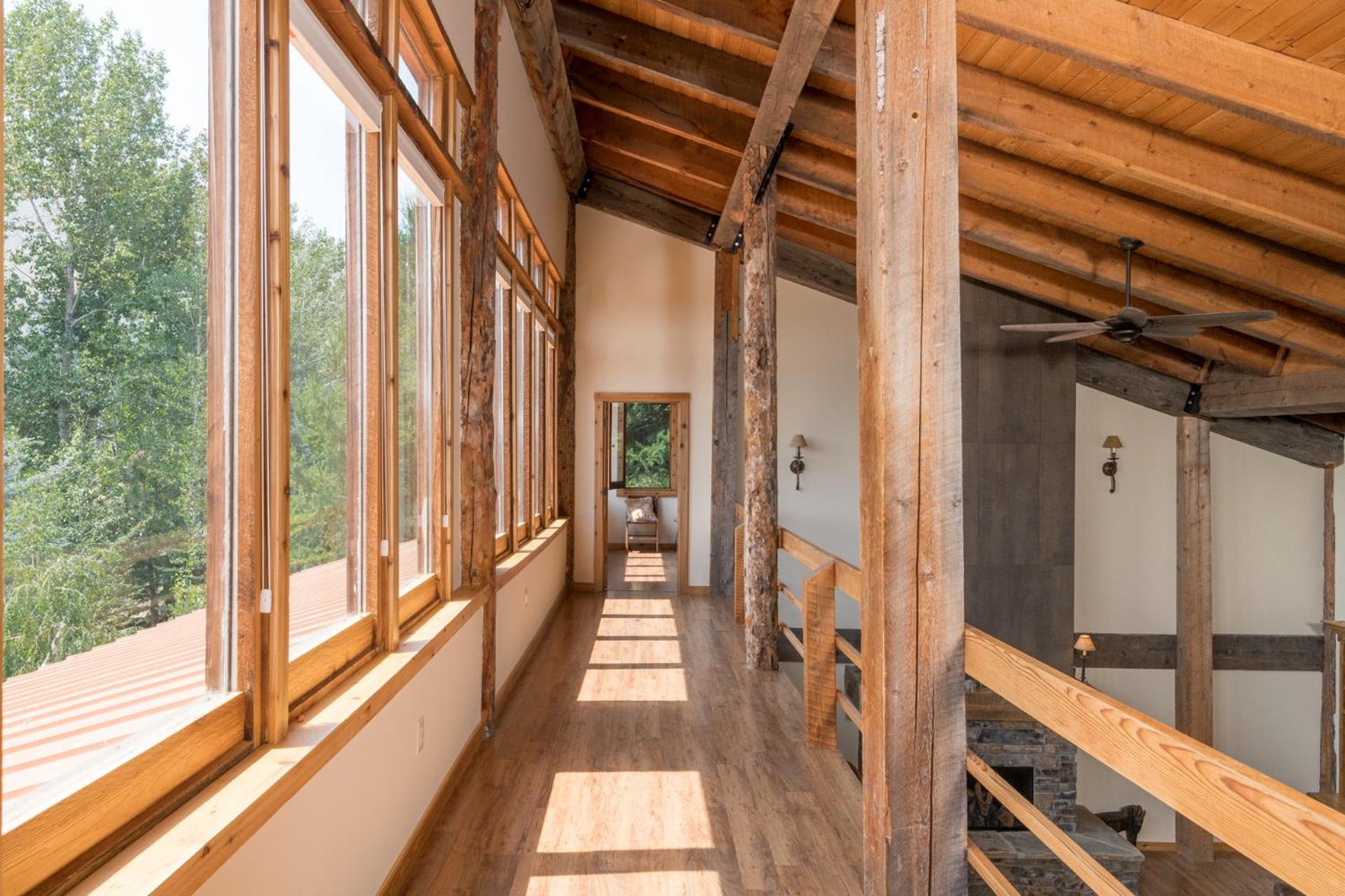 Bear Lodge with private Pool, Hottub, and Sauna! - Property Image 8