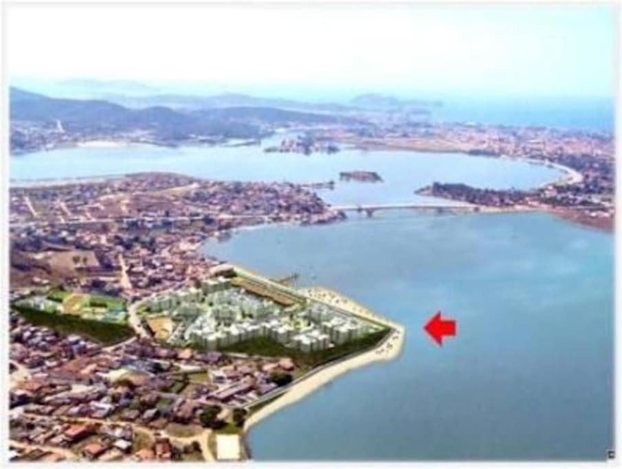 Lindo apartamento em condomínio com clube