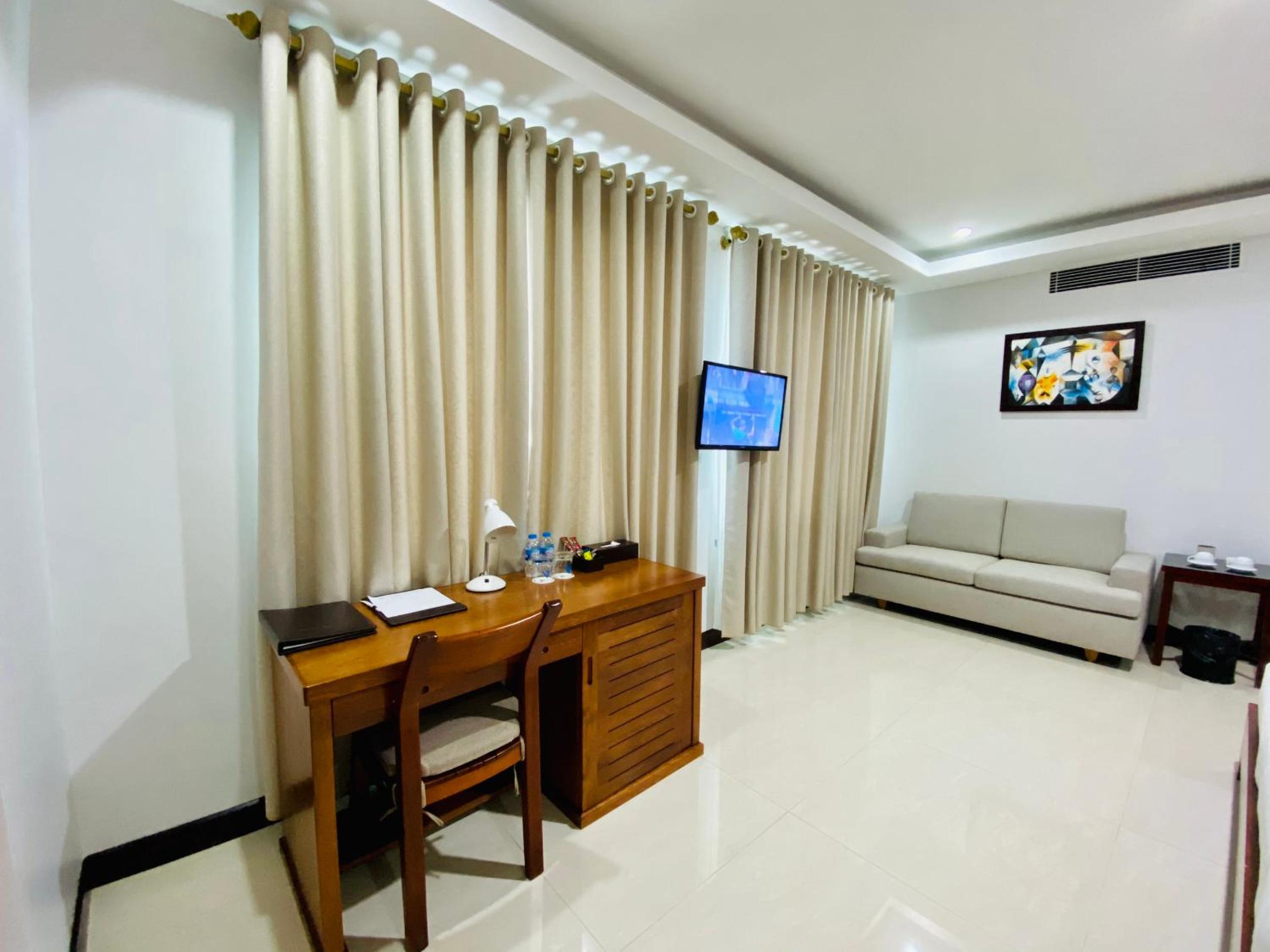 Kim Thai Hotel view 2
