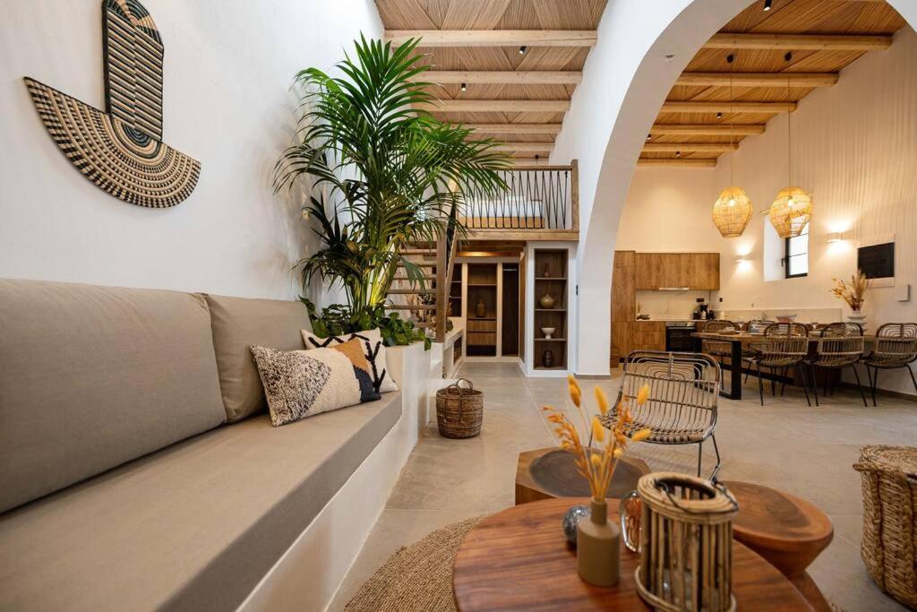 CasaCarma II, private pool, boho design, tradition view 5