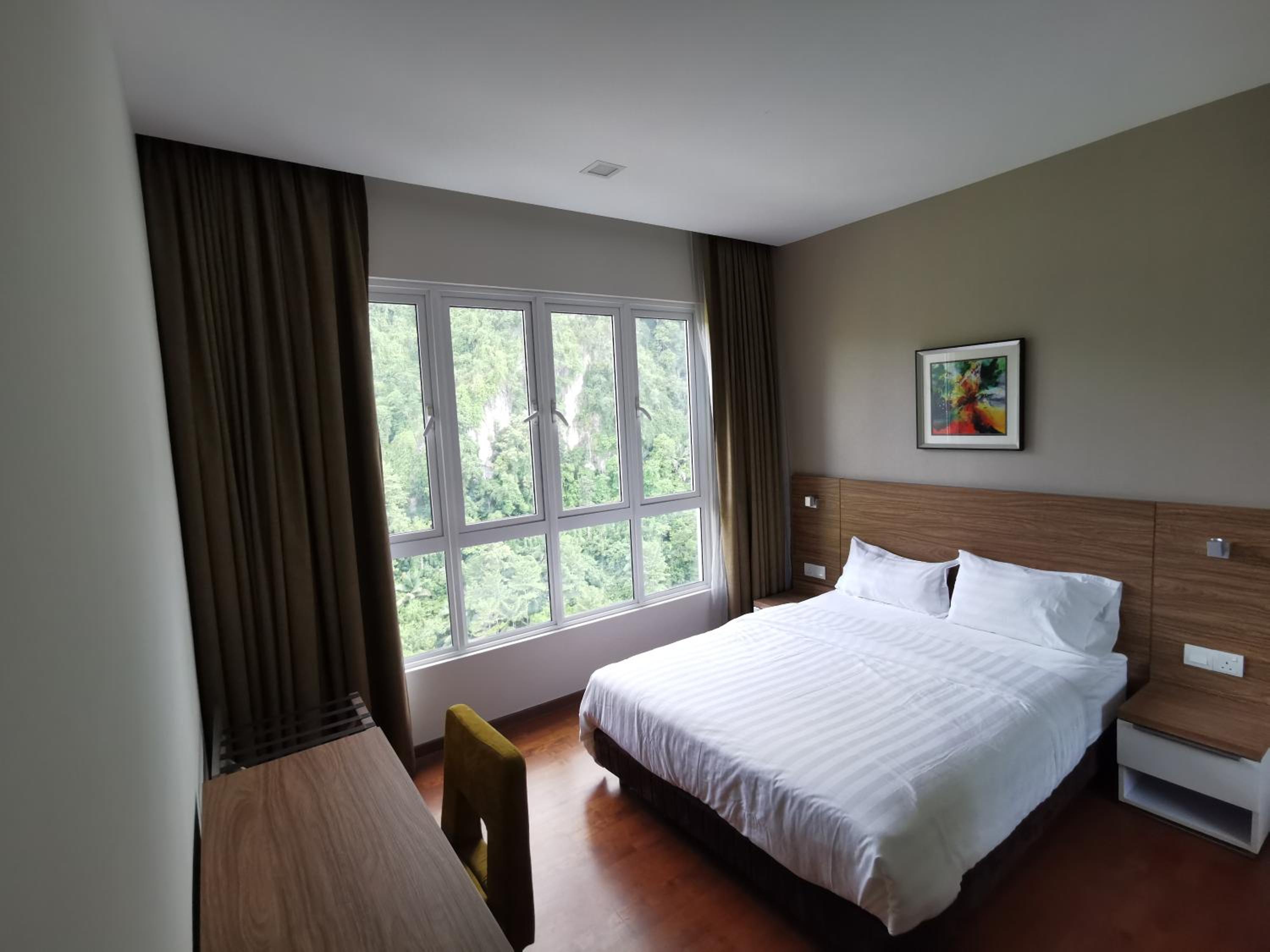 Ipoh Haven Central Lakeview Suite 3rooms 3-8pax photo 4