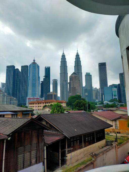 Omar's place 4 - Best view of KLCC Twin Towers.
