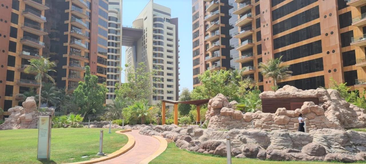 Palm Jumeirah 1BR luxurious & gorgeous view