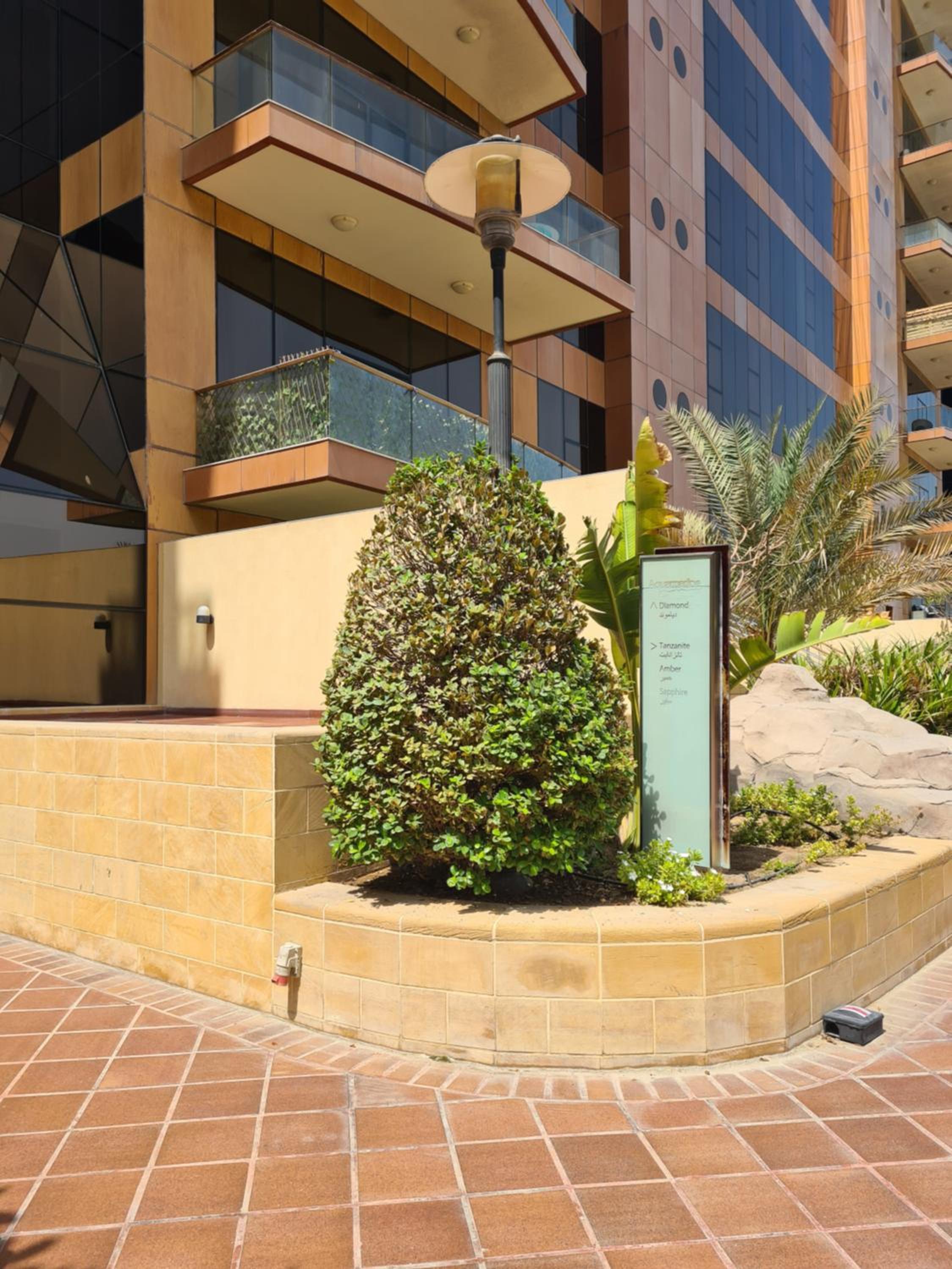 Palm Jumeirah 1BR luxurious & gorgeous view