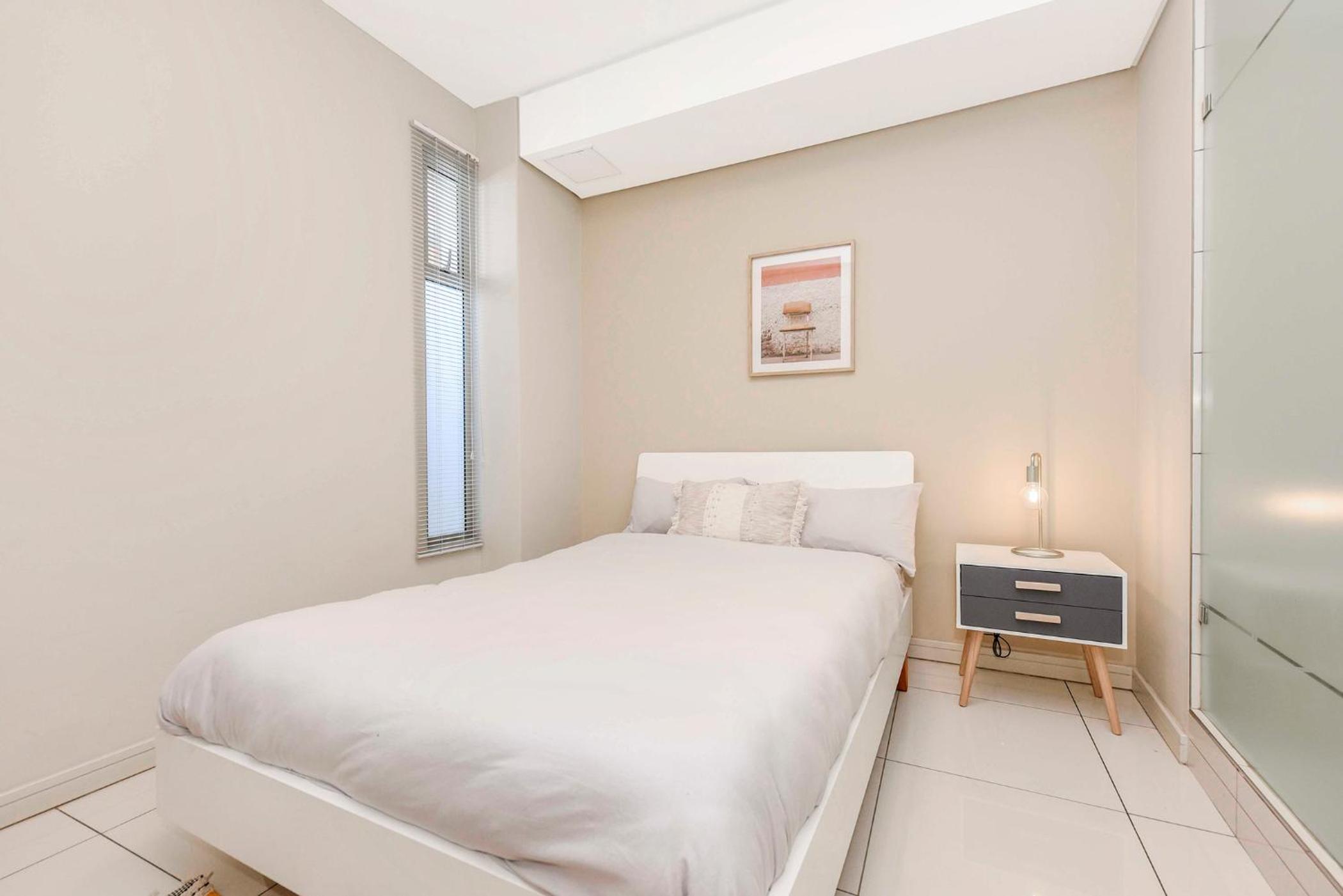 Tyrwhitt Luxury Apartment in Rosebank