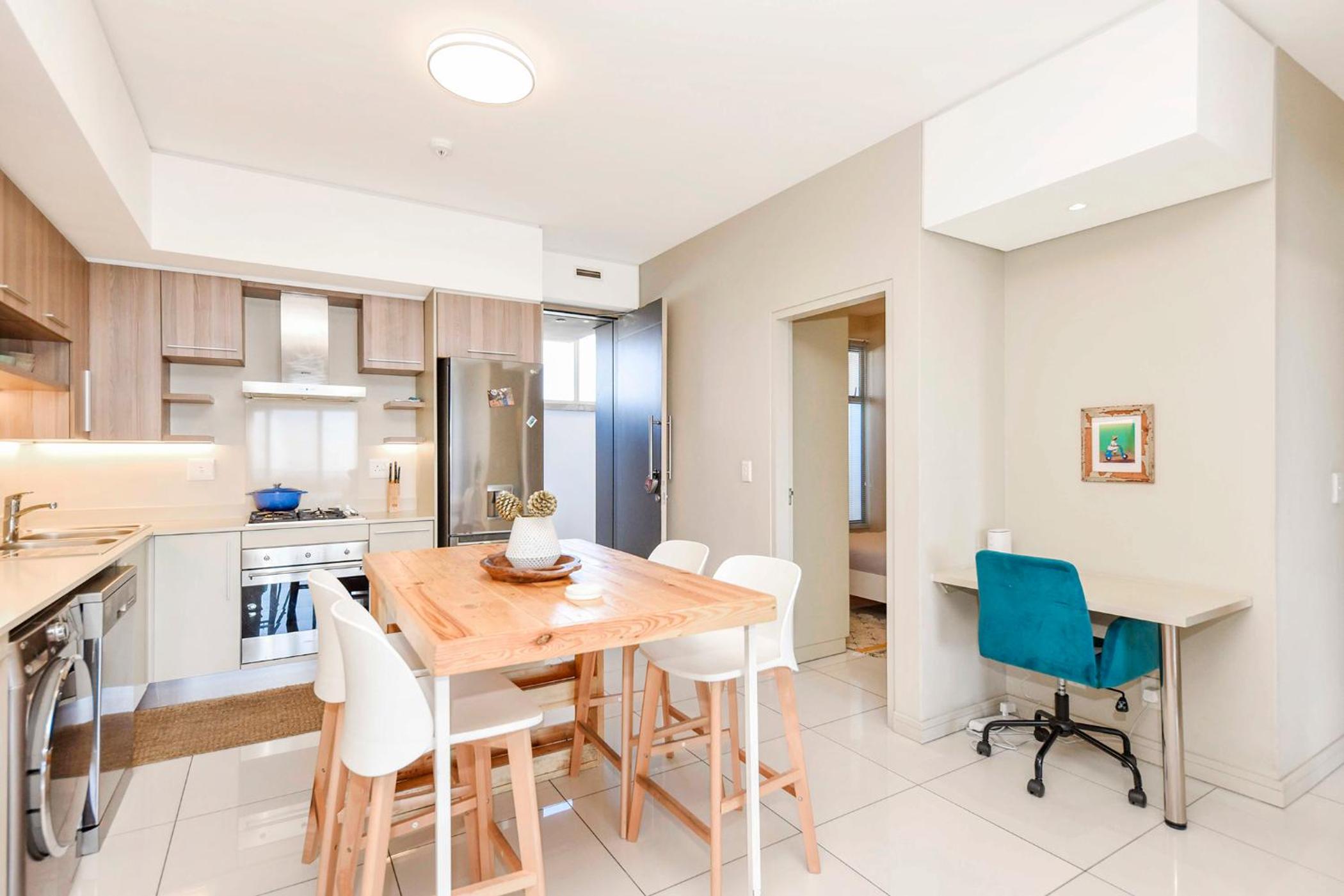 Tyrwhitt Luxury Apartment in Rosebank