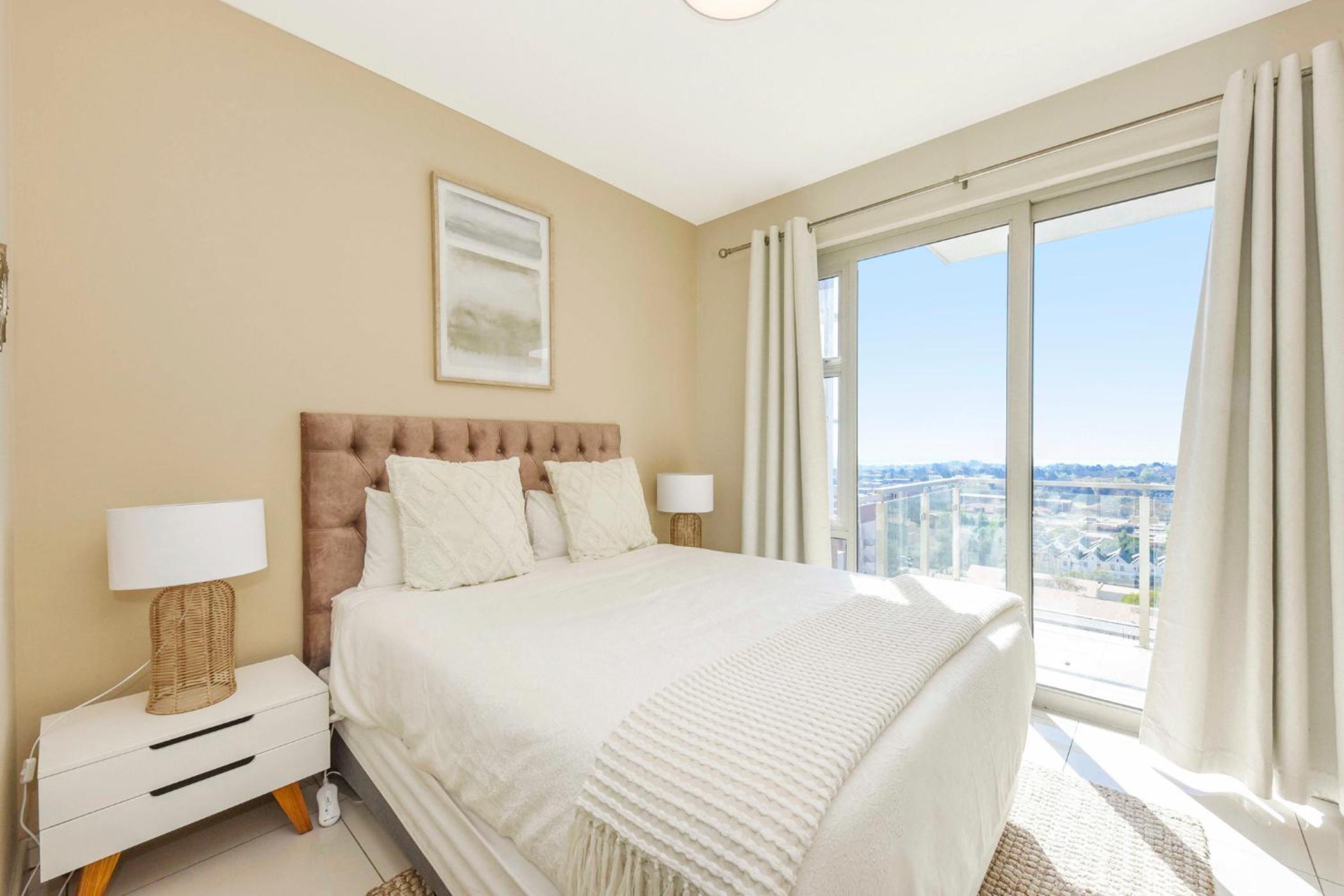 Tyrwhitt Luxury Apartment in Rosebank