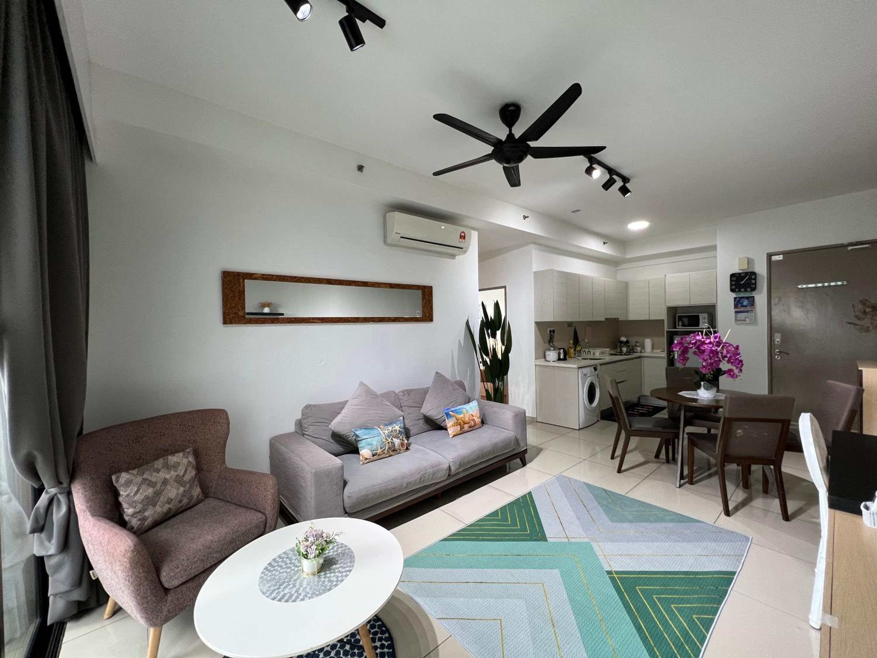 D'Gunduls Homestay Family Suite 2R 2B by DGH I-CITY photo 6