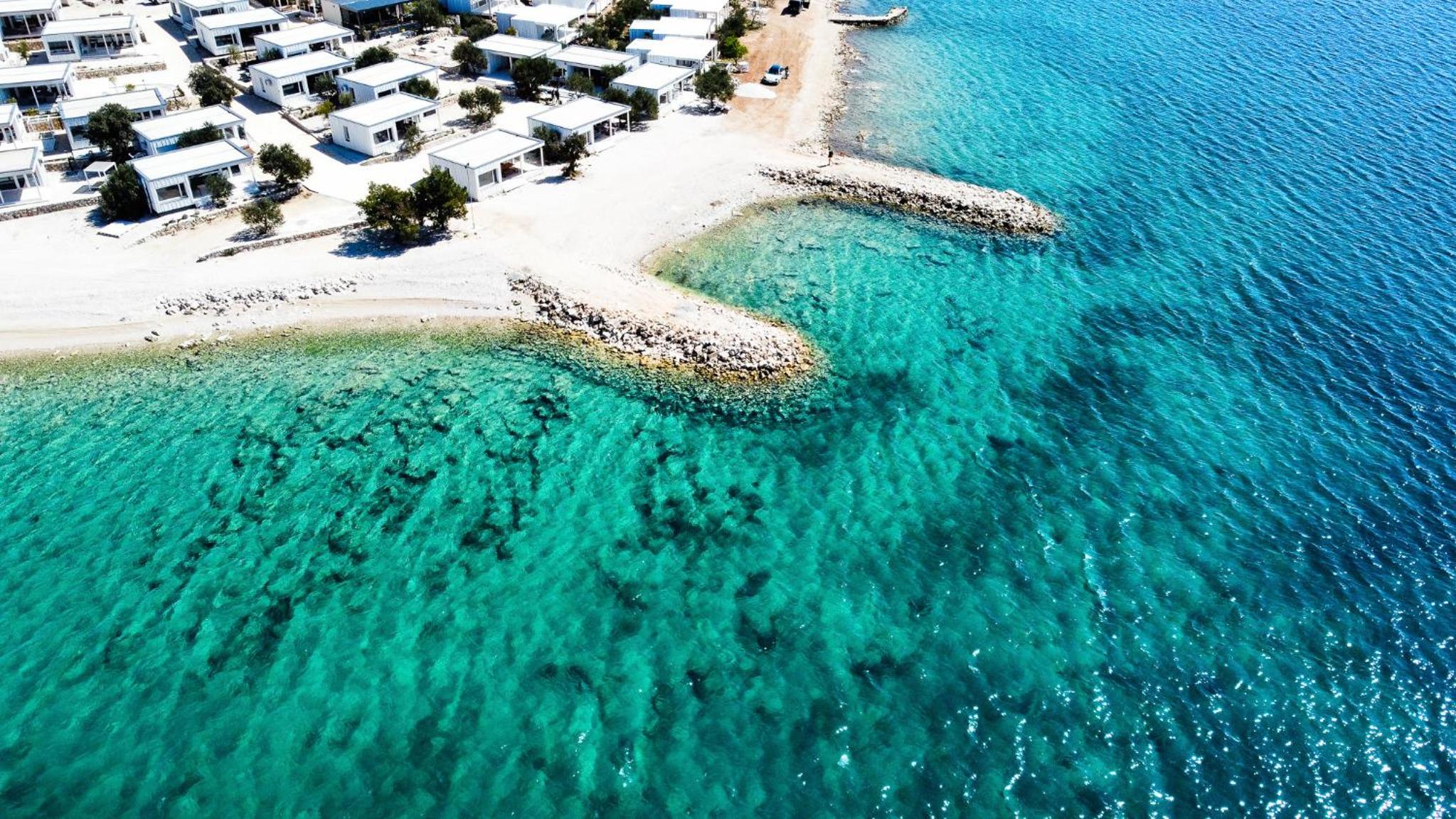 BUQEZ ECO RESORT - Beach Villa 81 - 1st Sea Line by beach