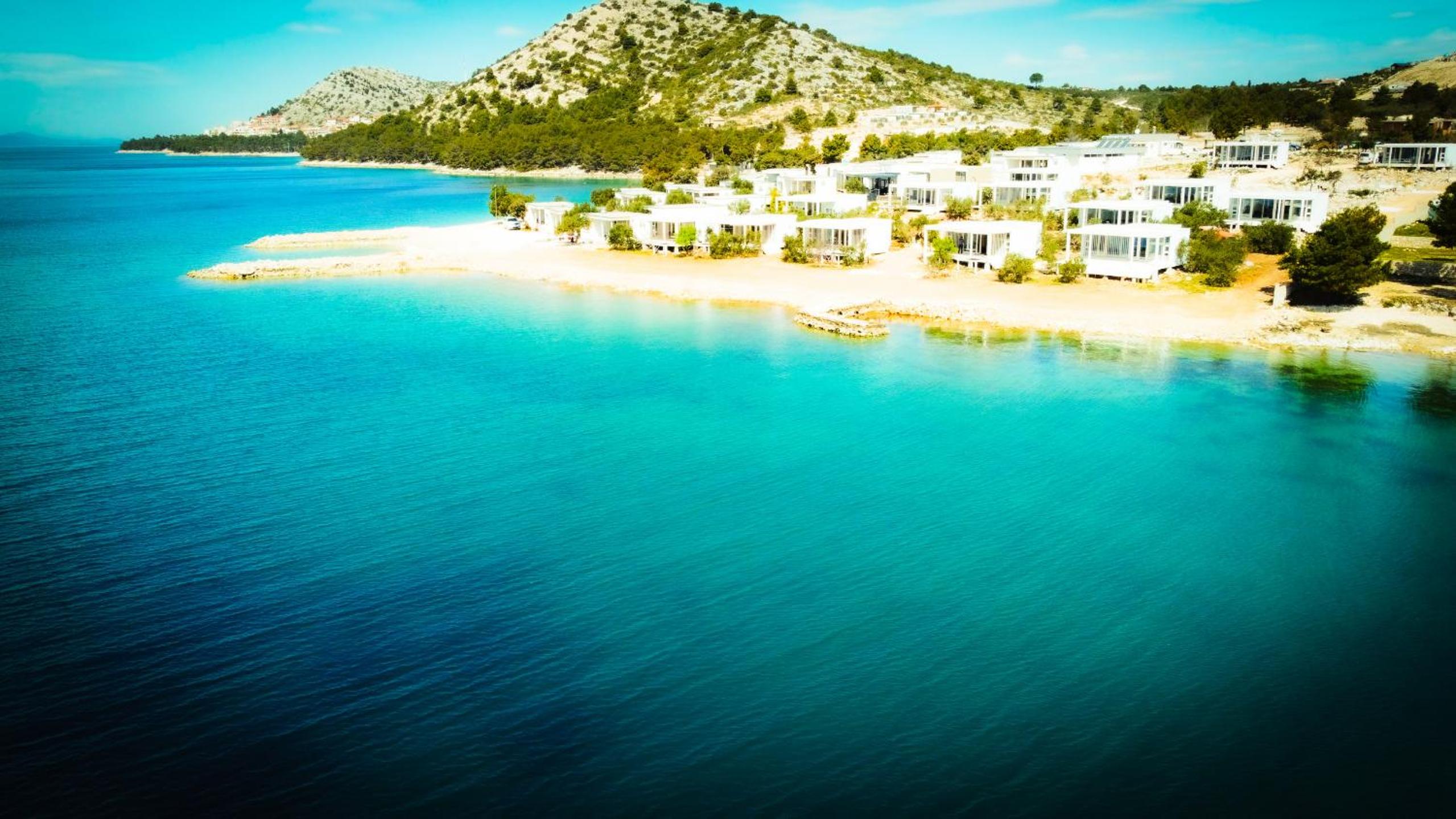 BUQEZ ECO RESORT - Beach Villa 81 - 1st Sea Line by beach