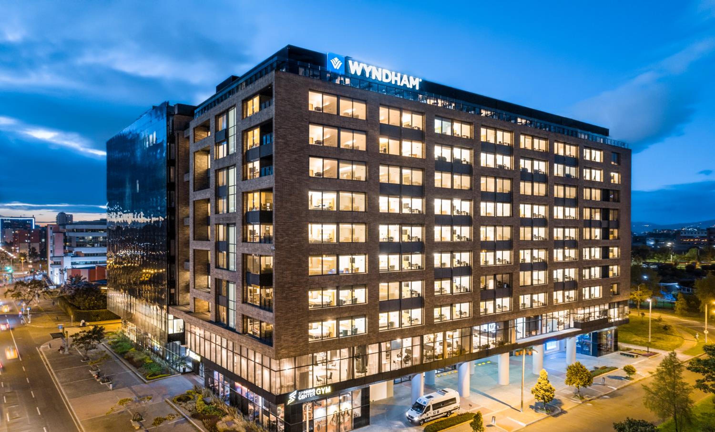Hotel Wyndham Bogota - Image 1