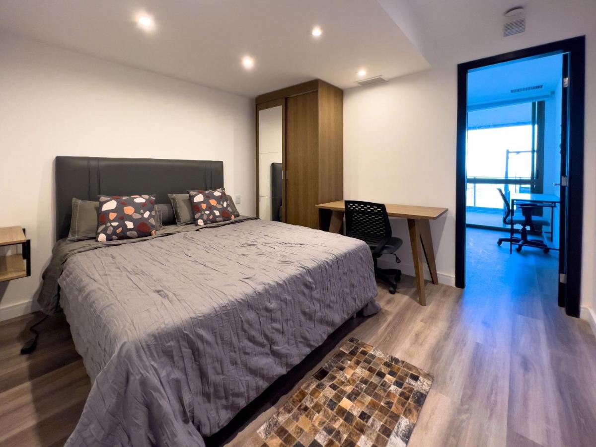 Luxo e Vista Mar Maravilhosa na Barra da Tijuca B11-0013