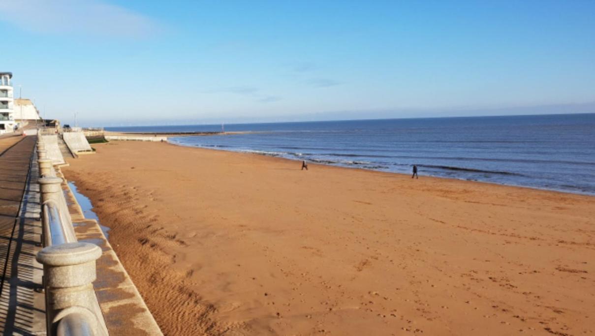 Ramsgate Vacations - Vitamin Sea Beachfront Apartment Ramsgate - Sleeps 4 - Property Image 3