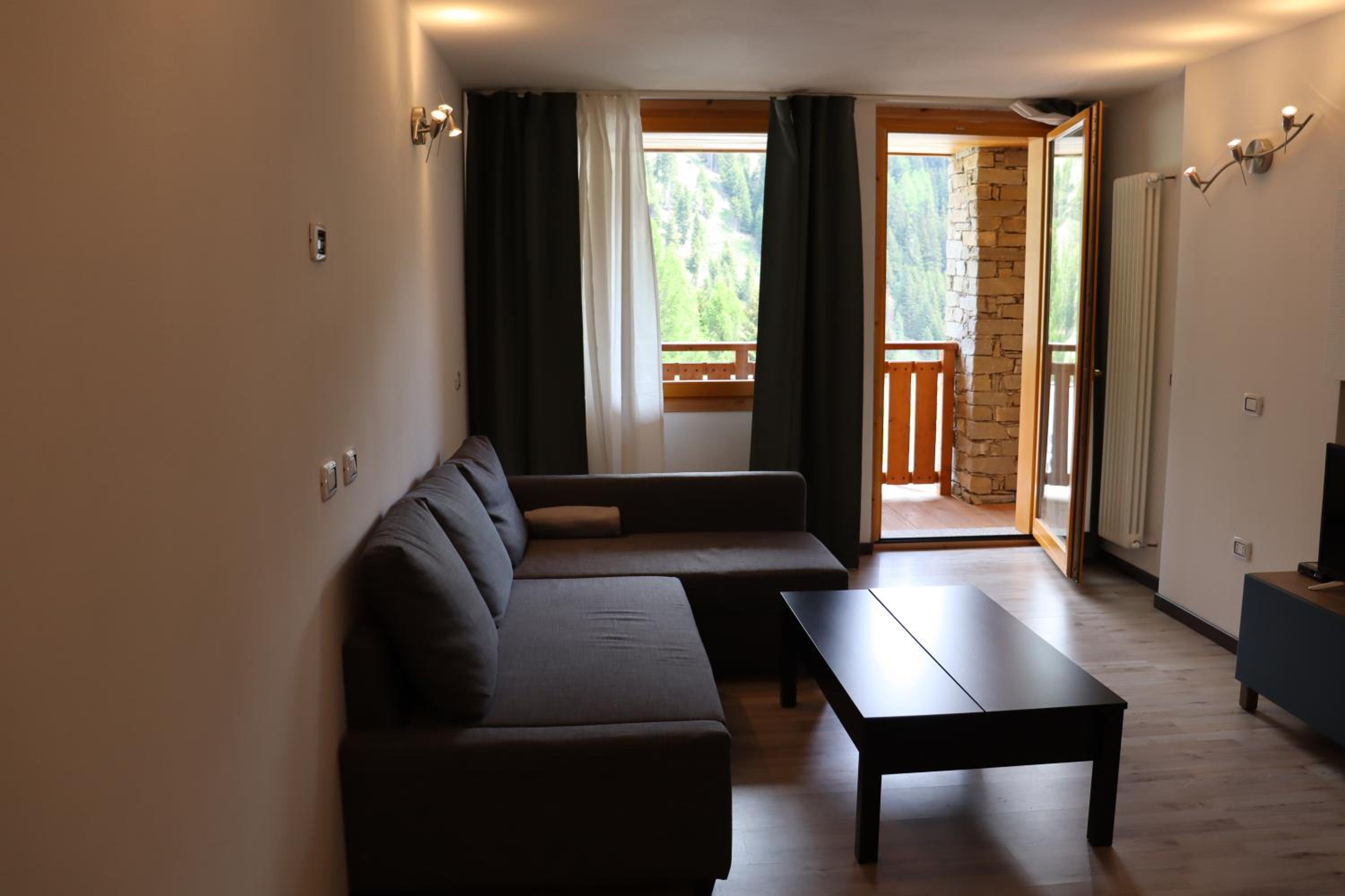 Photo 33
