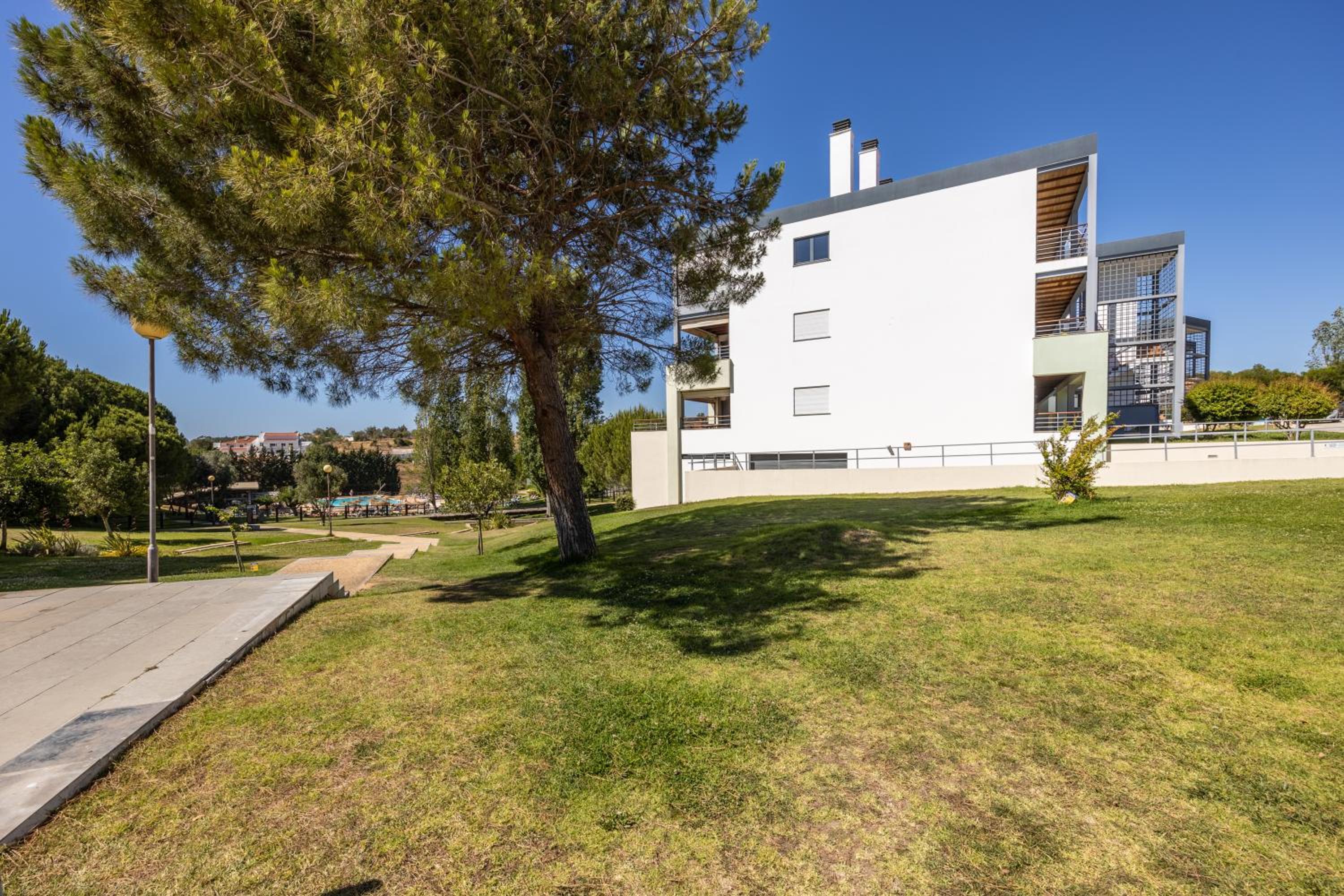 Hotel IM On Casa do Navegador - Image 1