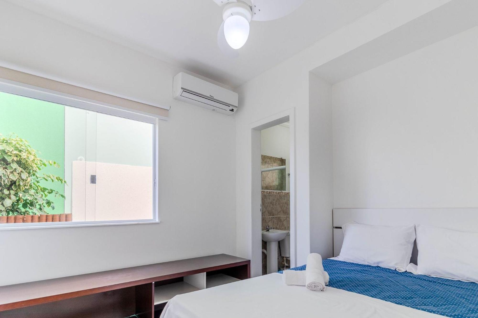 GB07 Great House 4 Suites with Pool in Guarajuba