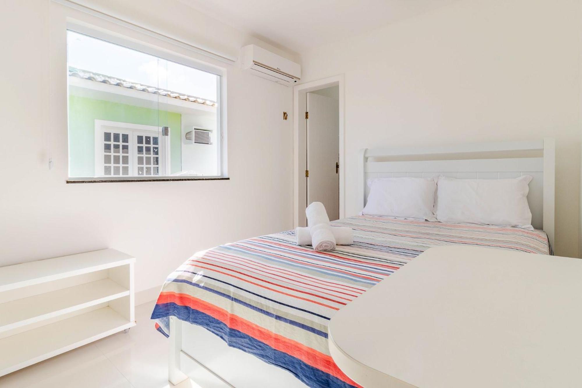 GB07 Great House 4 Suites with Pool in Guarajuba