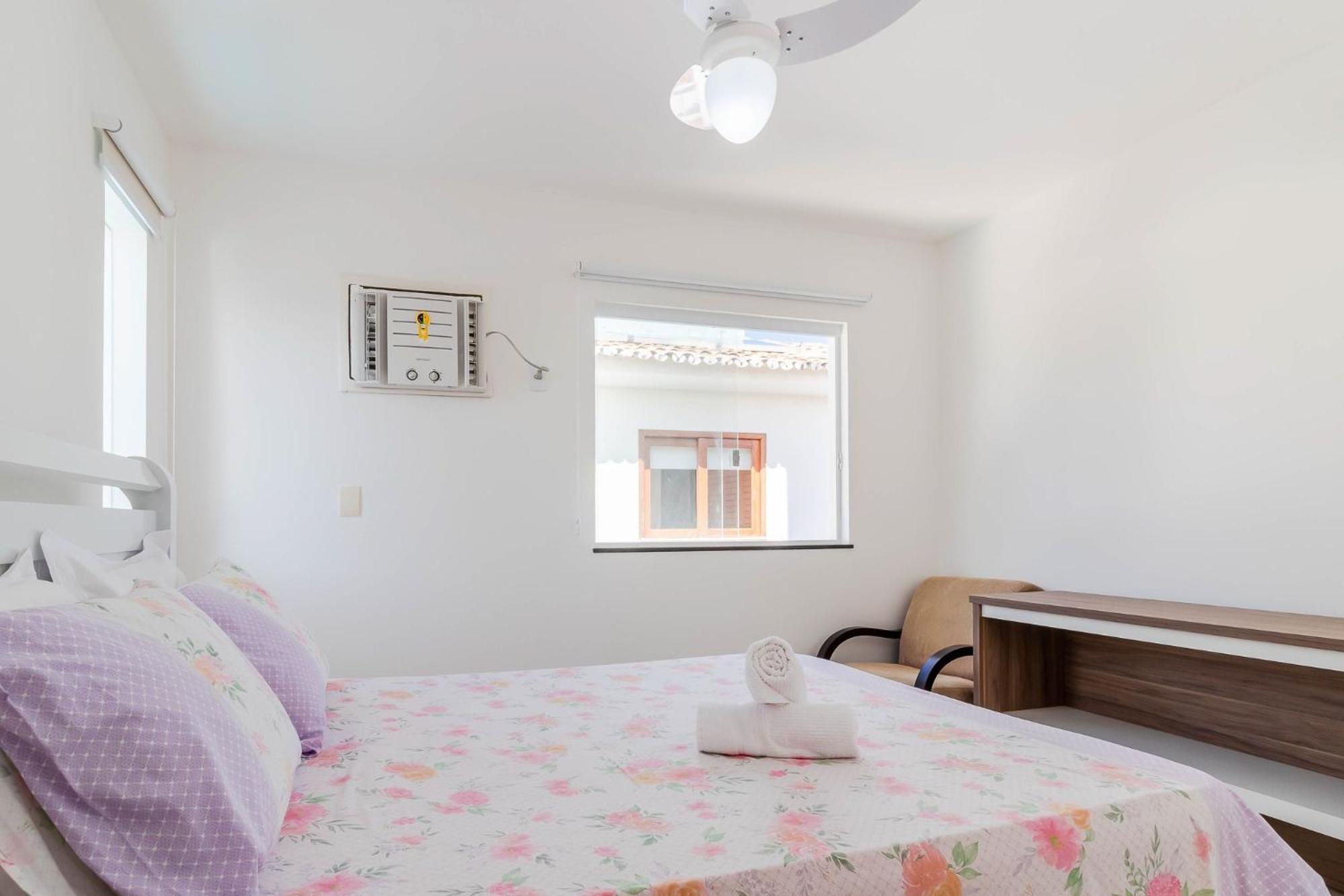 GB07 Great House 4 Suites with Pool in Guarajuba