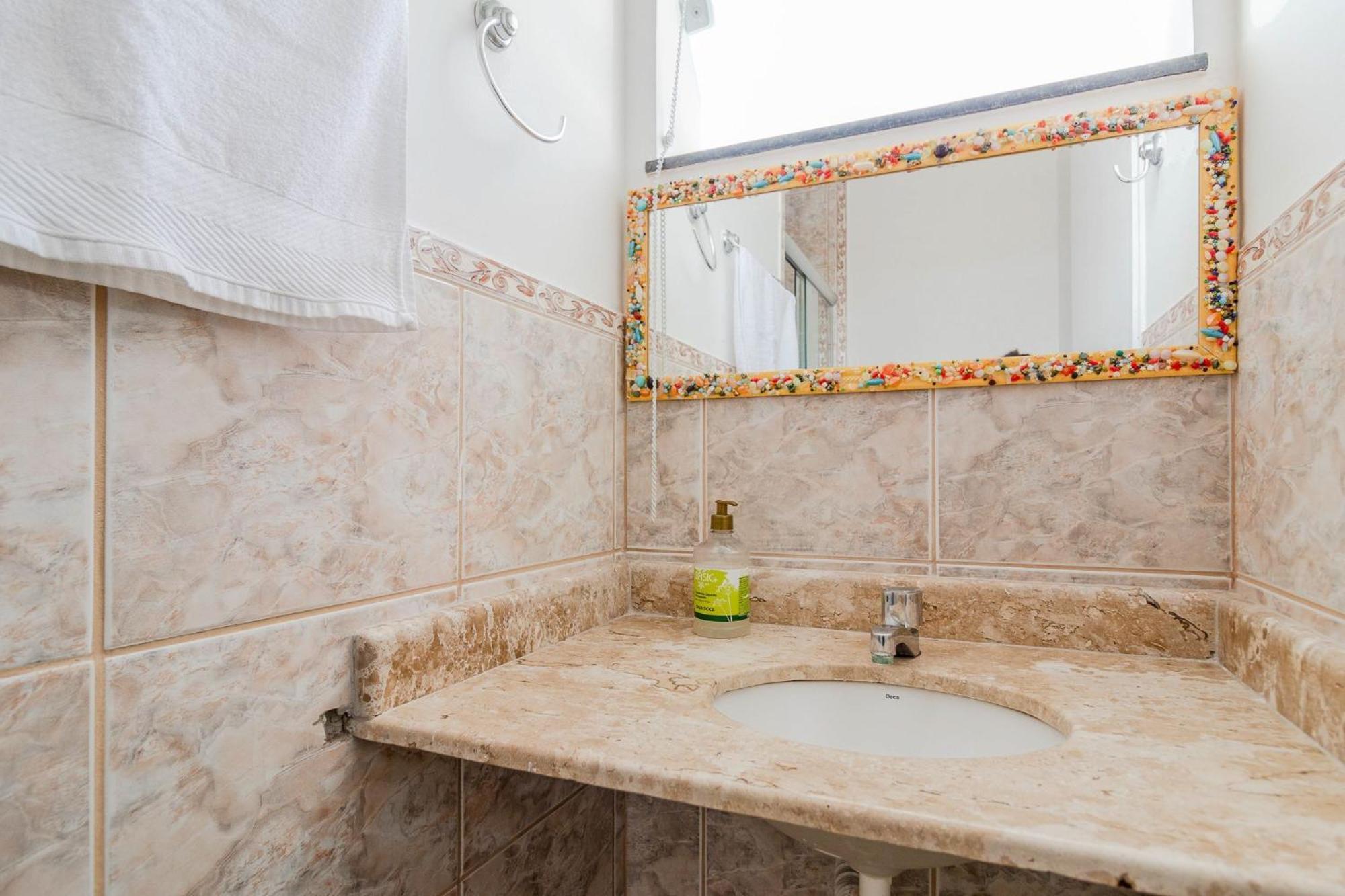 GB07 Great House 4 Suites with Pool in Guarajuba
