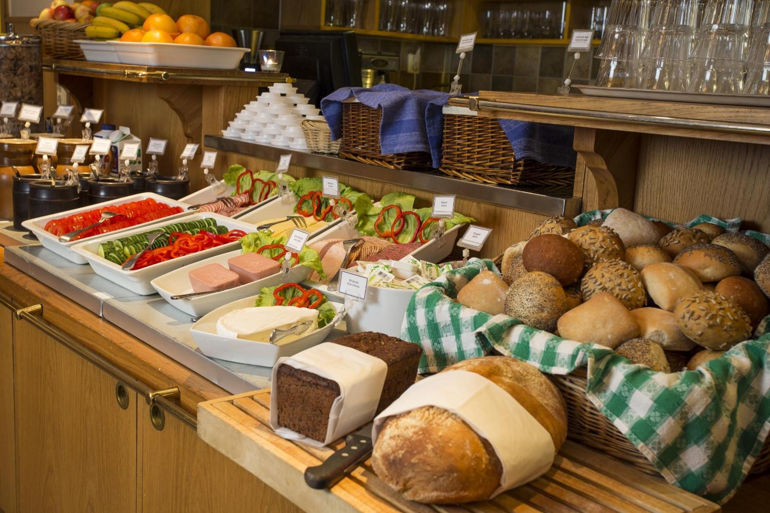 Stockholm Vacations - Crystal Plaza Hotel - Property Image 58