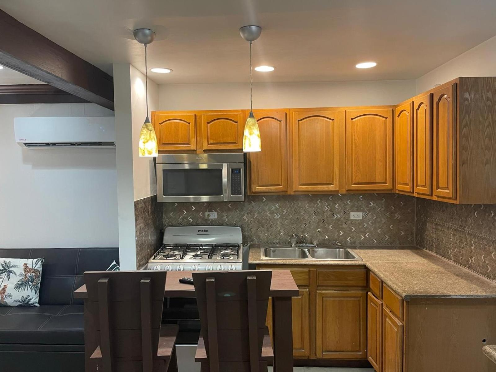 #6 Ferguson Rd - Townhouse