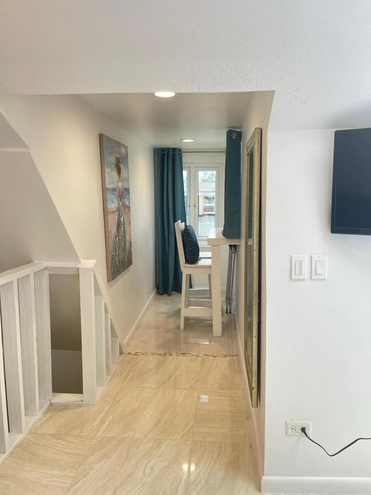 #6 Ferguson Rd - Townhouse