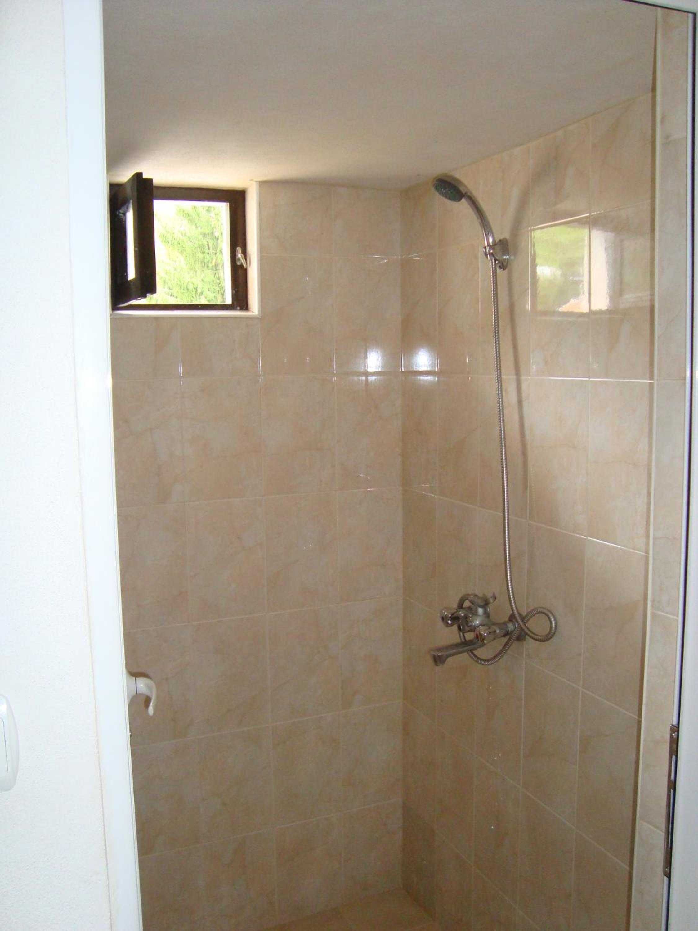 Kuma Lissa Guest House