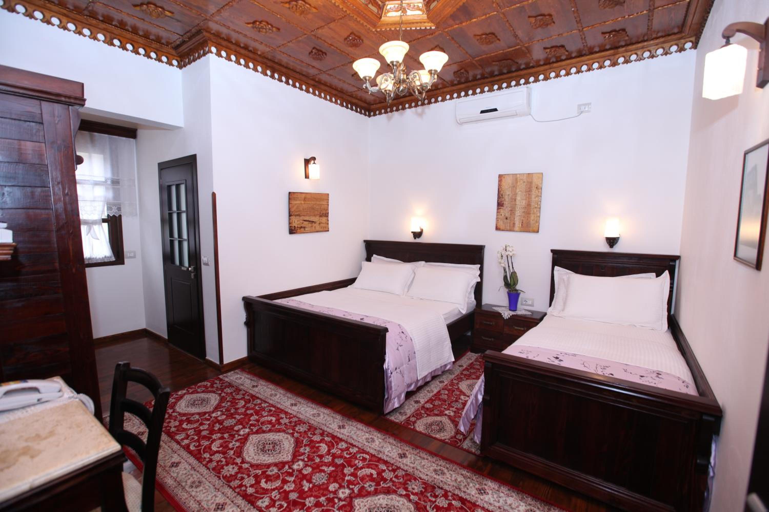 Hotel Antipatrea