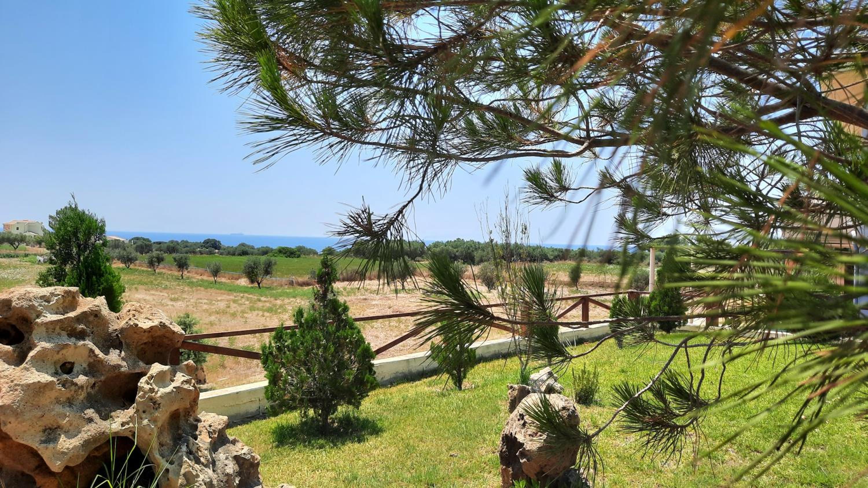 Alekos Beach Houses-Angelo view 2