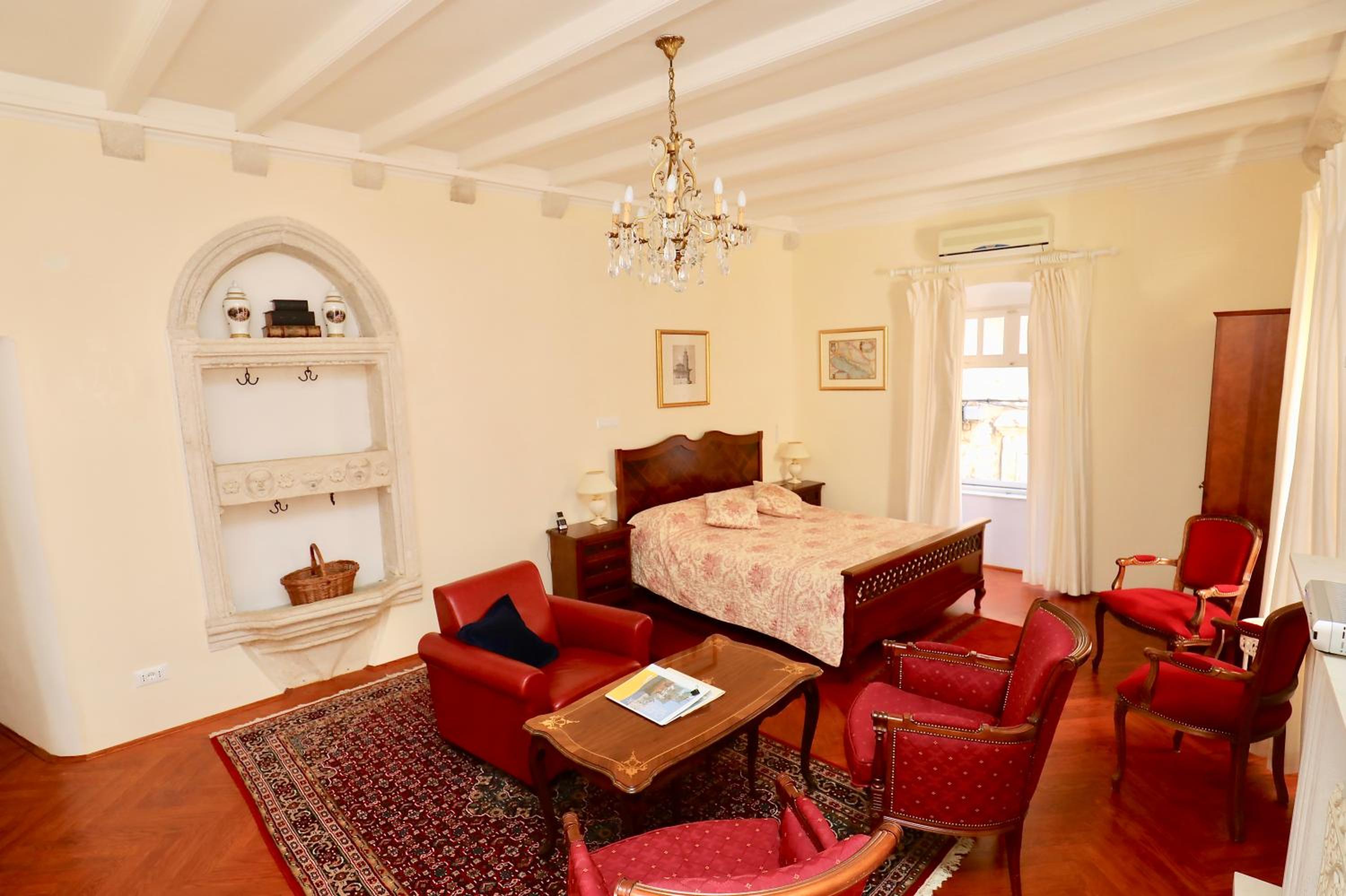 Antunini Studio Apartment
