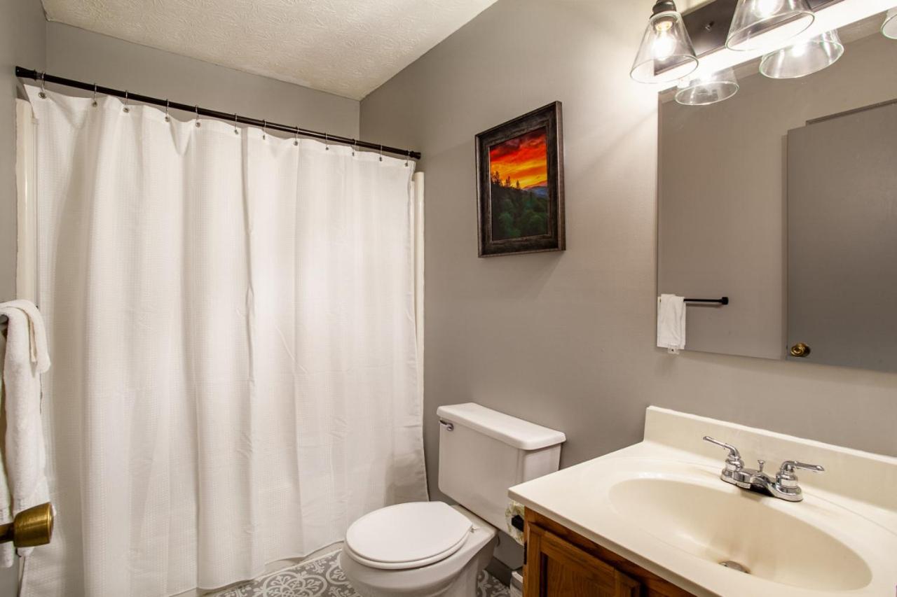 Hopp On Inn Secluded 3BR Home