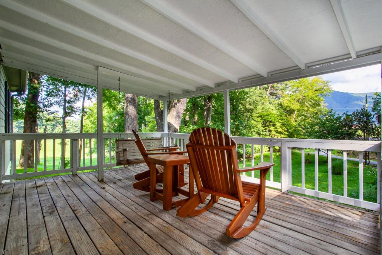 Hopp On Inn Secluded 3BR Home
