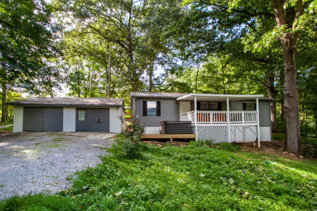 Hopp On Inn Secluded 3BR Home