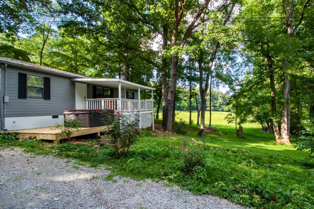 Hopp On Inn Secluded 3BR Home