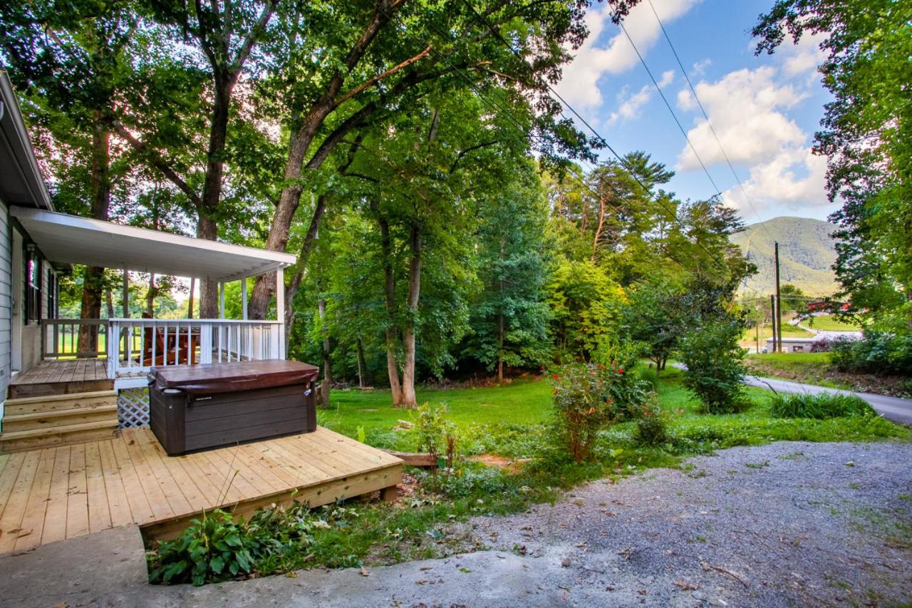 Hopp On Inn Secluded 3BR Home
