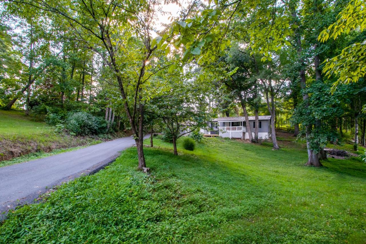 Hopp On Inn Secluded 3BR Home