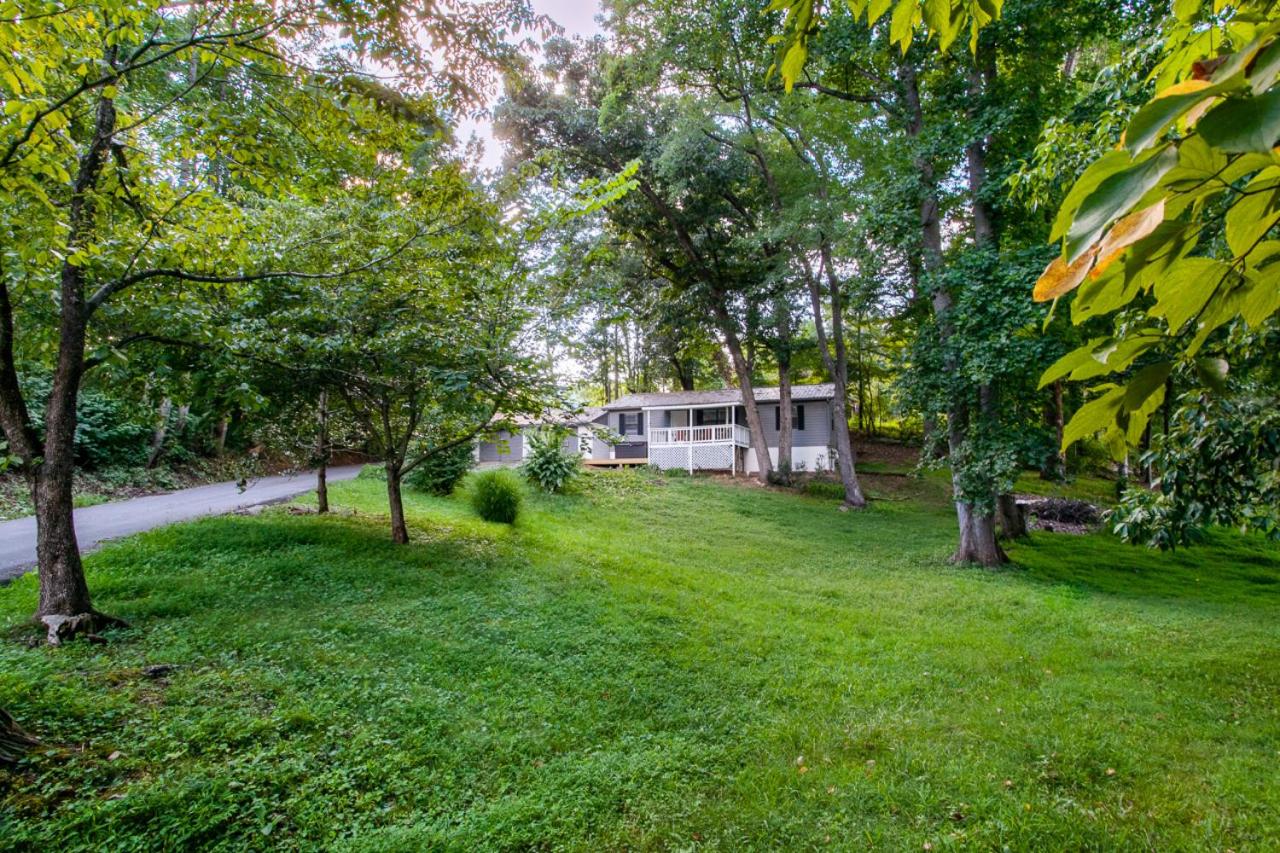 Hopp On Inn Secluded 3BR Home