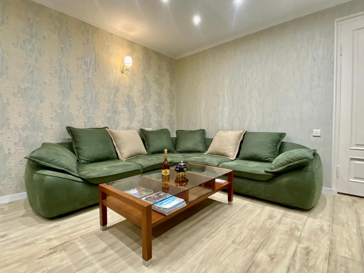 Spacious Dinamo Apartment view 3