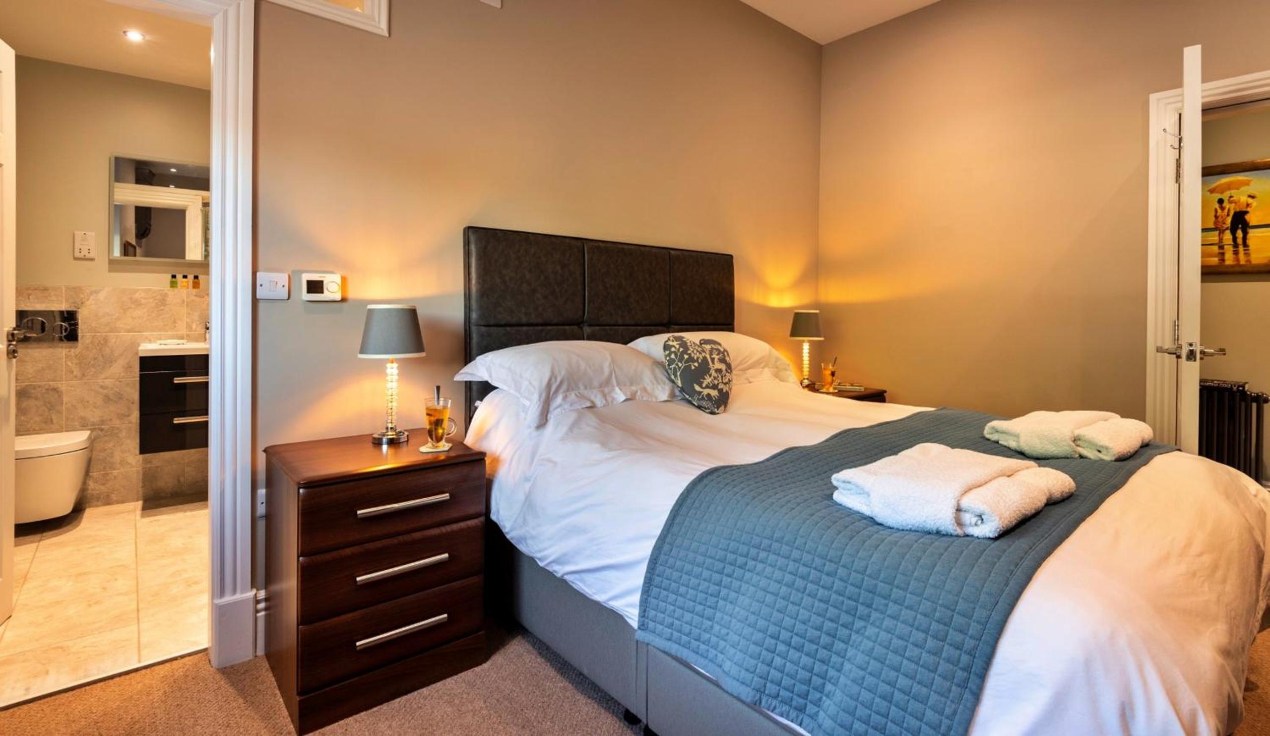 Finest Retreats - The Old Post Office Apartment 1 view 4