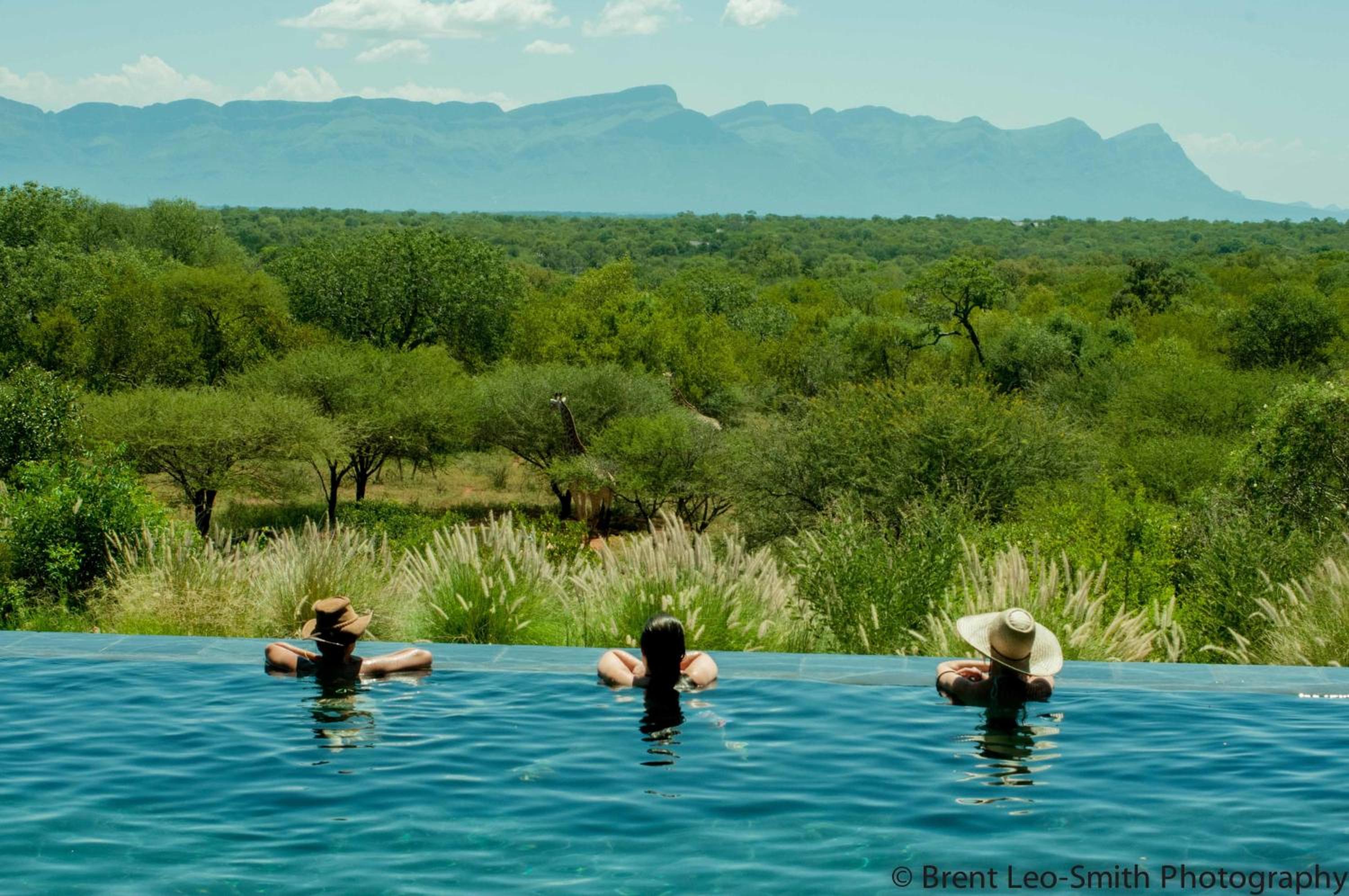 Khaya Ndlovu Safari Manor